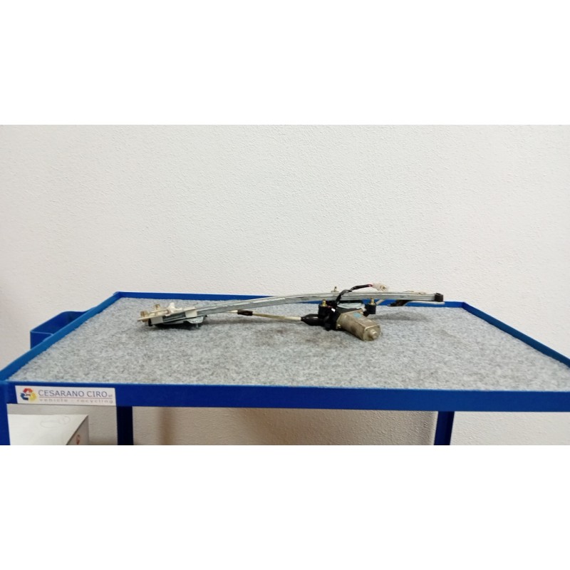 ALZACRISTALLO ELETTR. PORTA ANT. CON DX. 069 MAZDA DEMIO (11/98-03/03)  D20258590