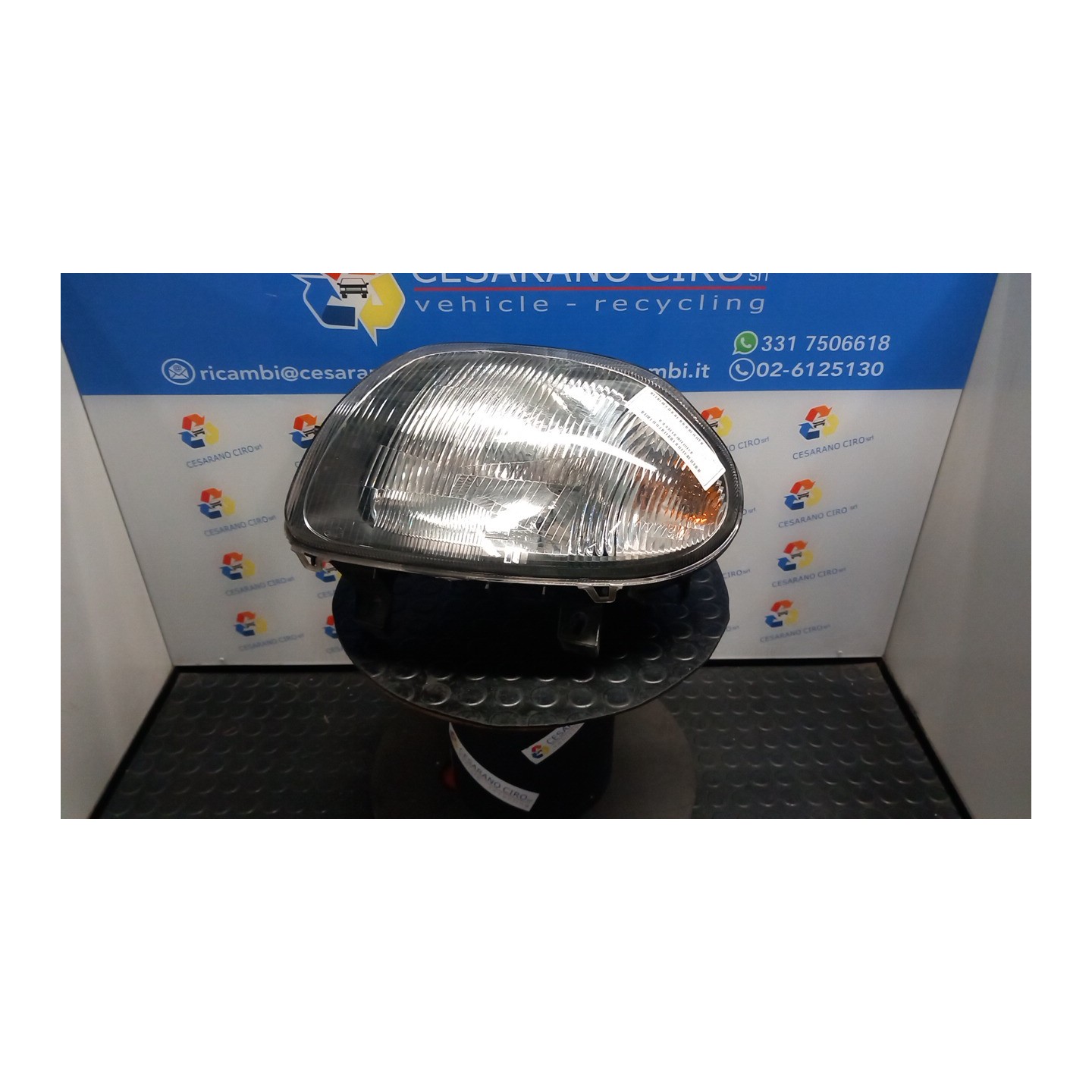 PROIETTORE HELLA SX. 129 RENAULT CLIO 2A SERIE (04/98-04/01) K7M F7 7701045168