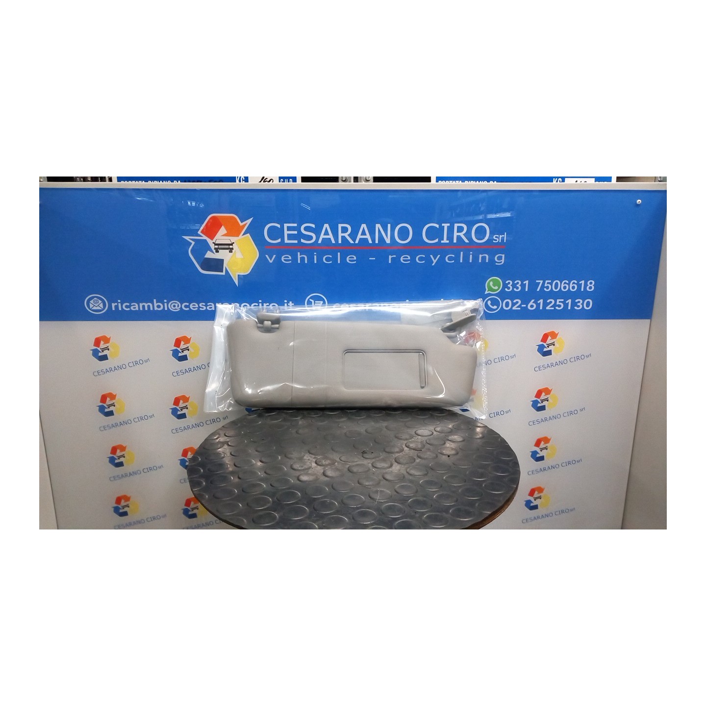 ALETTA PARASOLE PARABREZZA BEIGE DX. 136 AUDI A4 (8E) (11/00-11/04) AVF 8E08575521X5