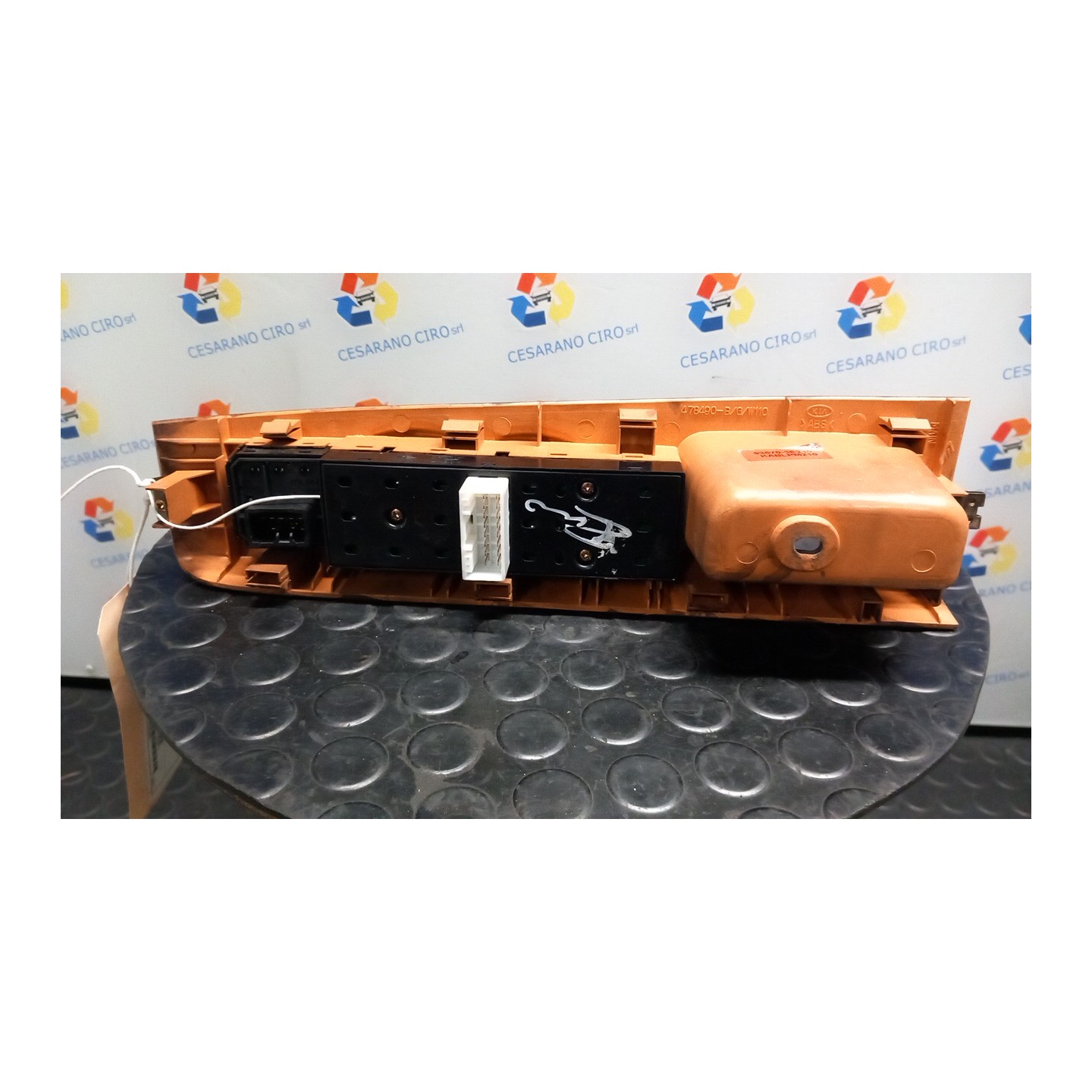BLOCCO COMANDI ALZACRISTALLI 008 KIA SORENTO 1A SERIE (07/02-12/06 D4CB 935703E350CY