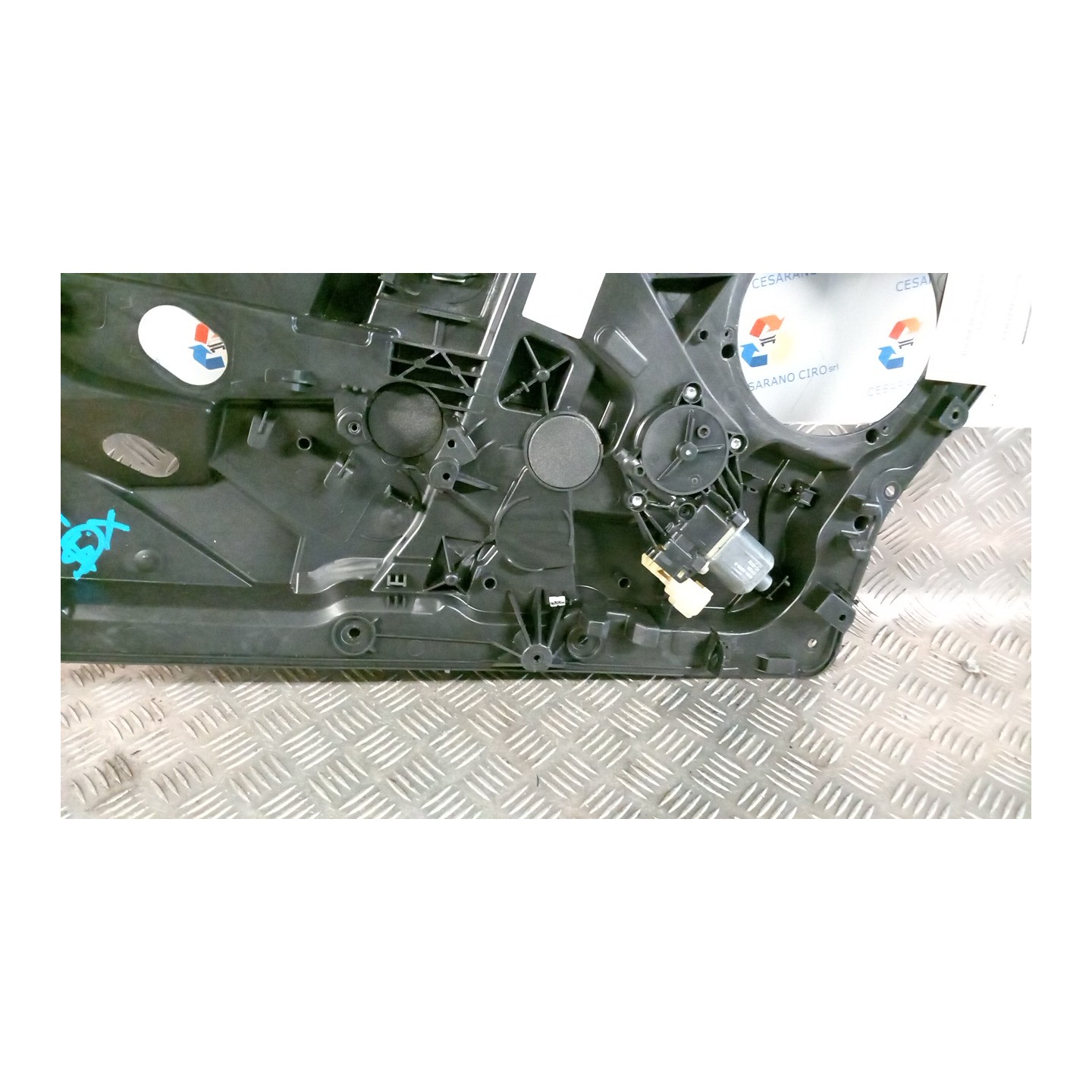 ALZACRISTALLO ELETTR. PORTA ANT. DX. 033 FORD FIESTA (CCN) (11/12-) P4JD 1837993