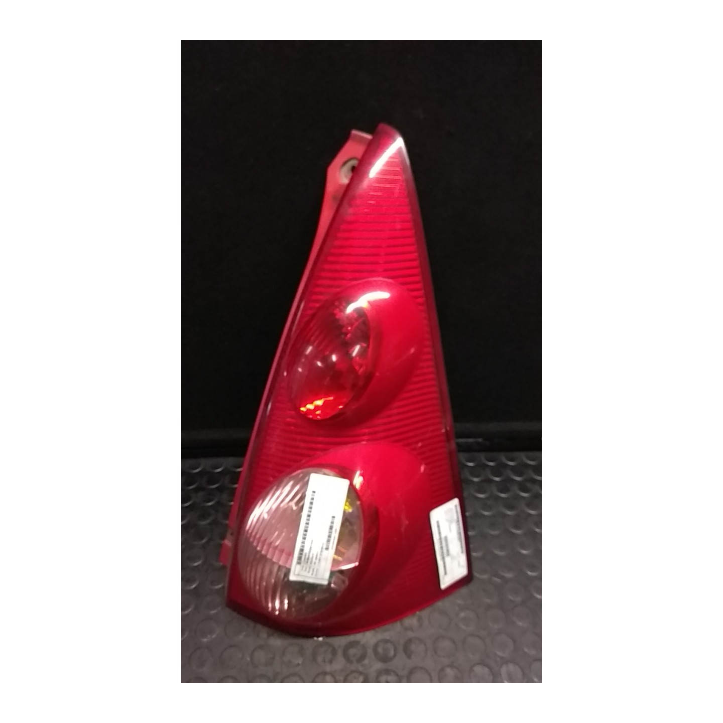 FANALE POST. DX. 041 PEUGEOT 107 (06/05-) 1KR 6351X6