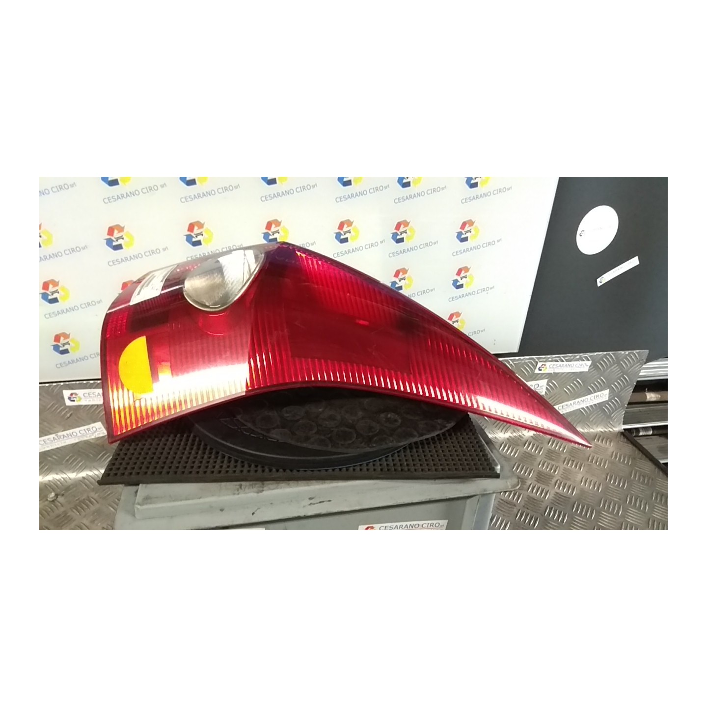FANALE POST. EBASEM-EPACKM DX. 010 RENAULT MEGANE 2A SERIE (02/06-08/09) K9KP7 8200142683