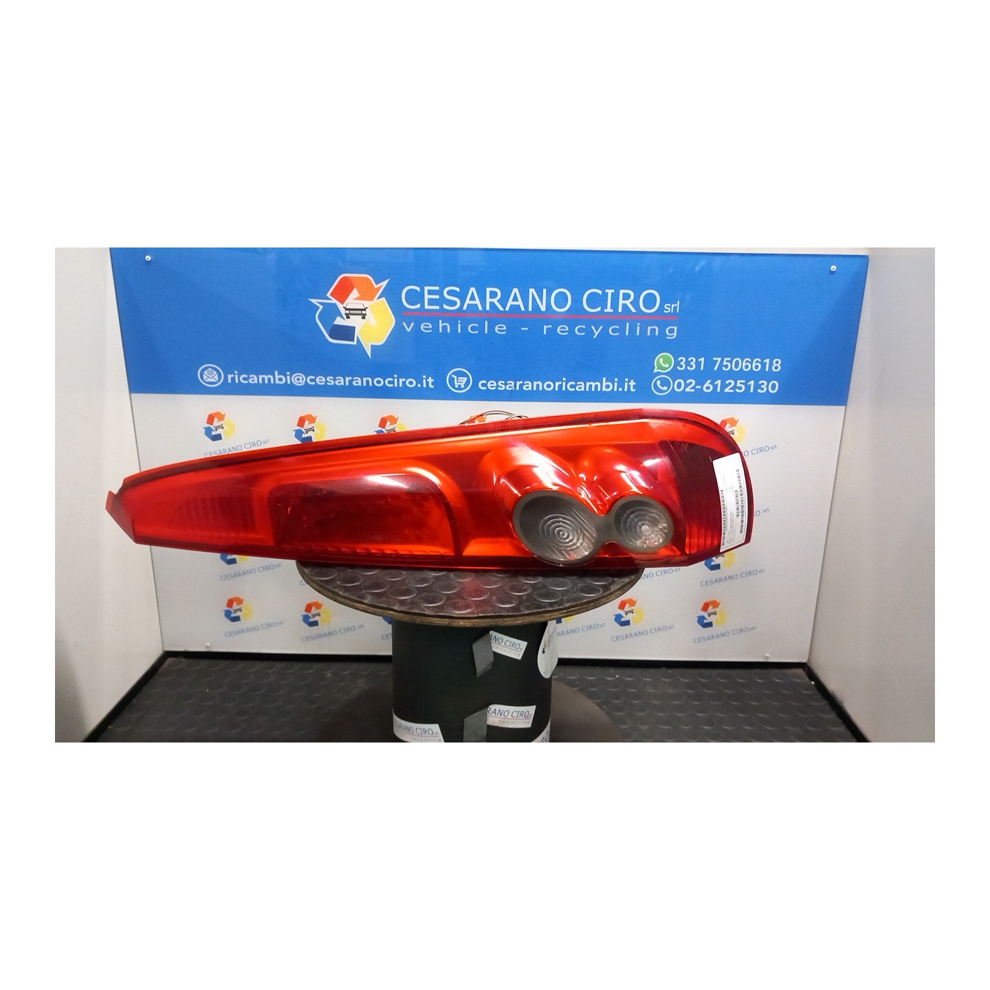 FANALE POST. DX. 091 FORD FIESTA (CBK) (12/05-12/08) FUJA 1437625