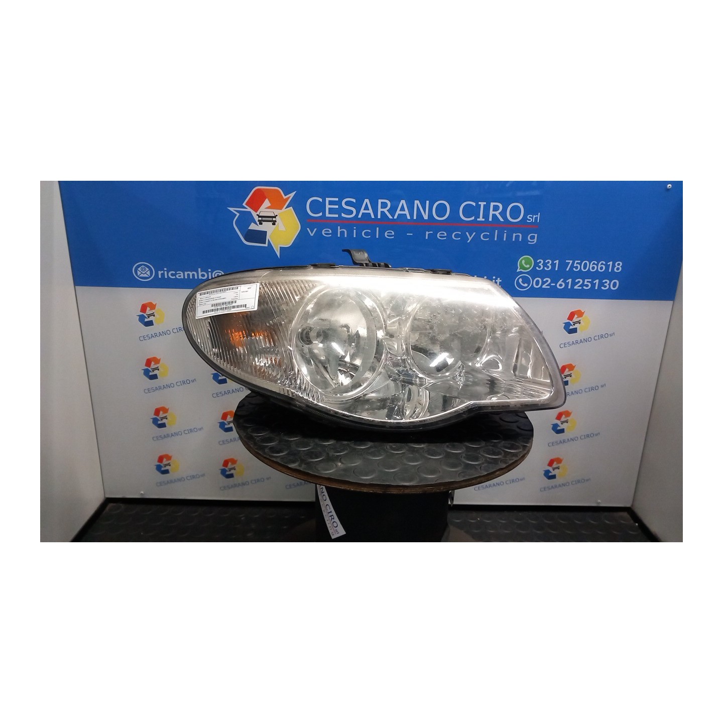 PROIETTORE DX. 078 CHRYSLER VOYAGER/GRAND VOYAGER (04/04-1 25L 04857830AC