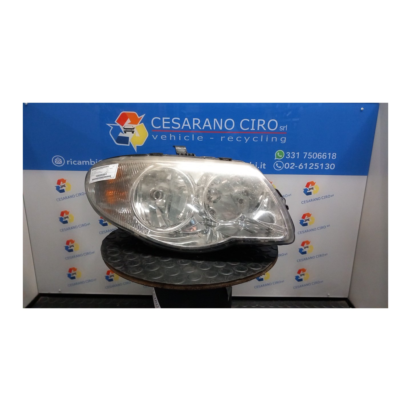 PROIETTORE DX. 078 CHRYSLER VOYAGER/GRAND VOYAGER (04/04-1 25L 04857830AC
