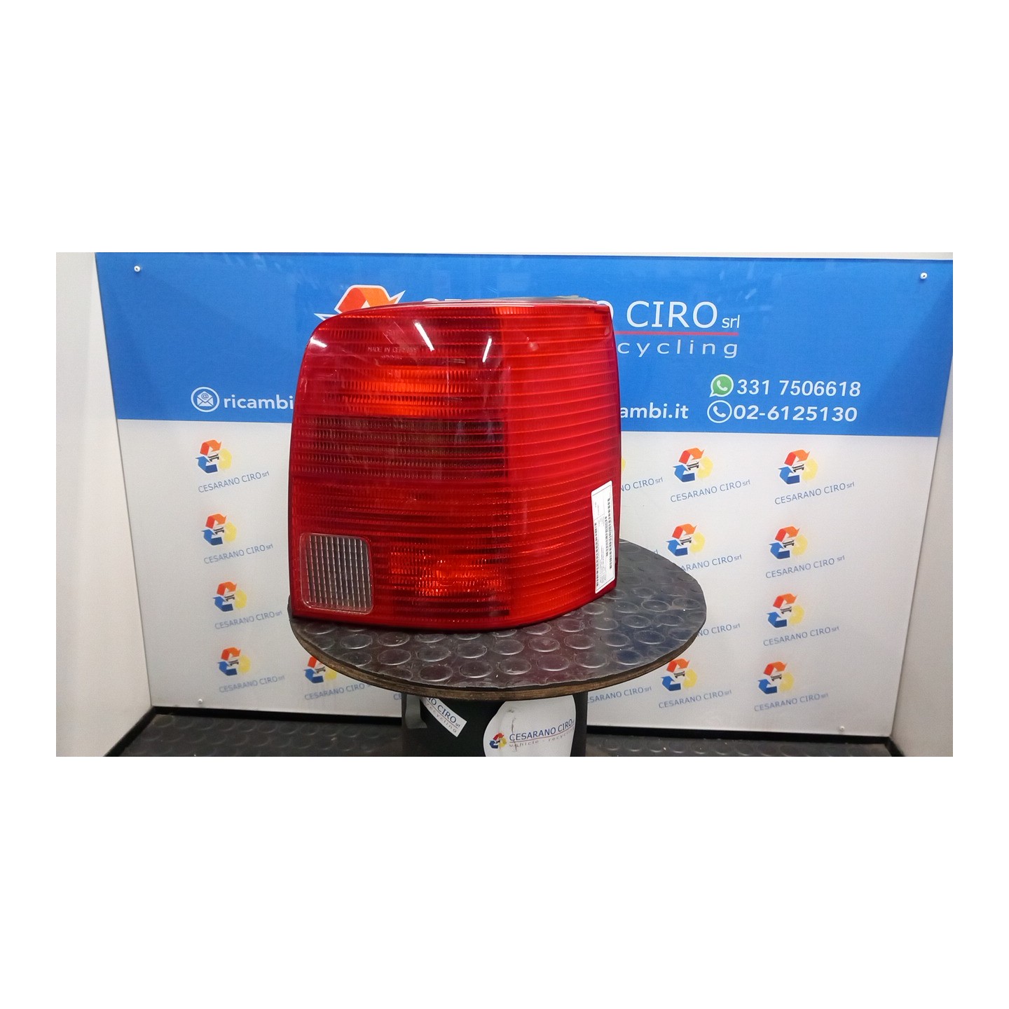 FANALE POST. DX. 103 VOLKSWAGEN PASSAT (3B) (08/96-04/03) ADR 3B9945096G