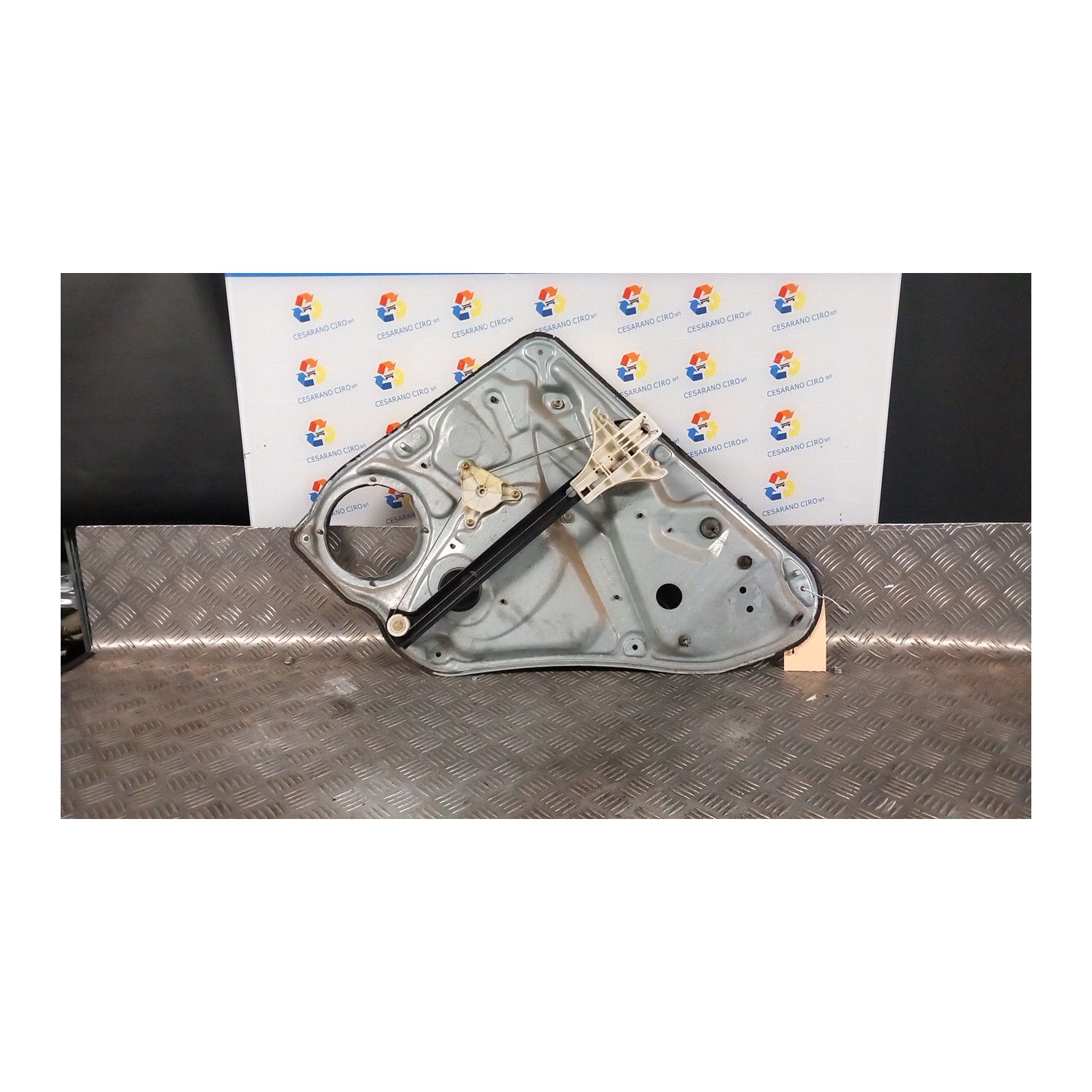 MOTORINO ALZACRISTALLO PORTA POST. SX. 108 VOLKSWAGEN PASSAT (3B) (08/96-04/03) ADR 1C0959811001