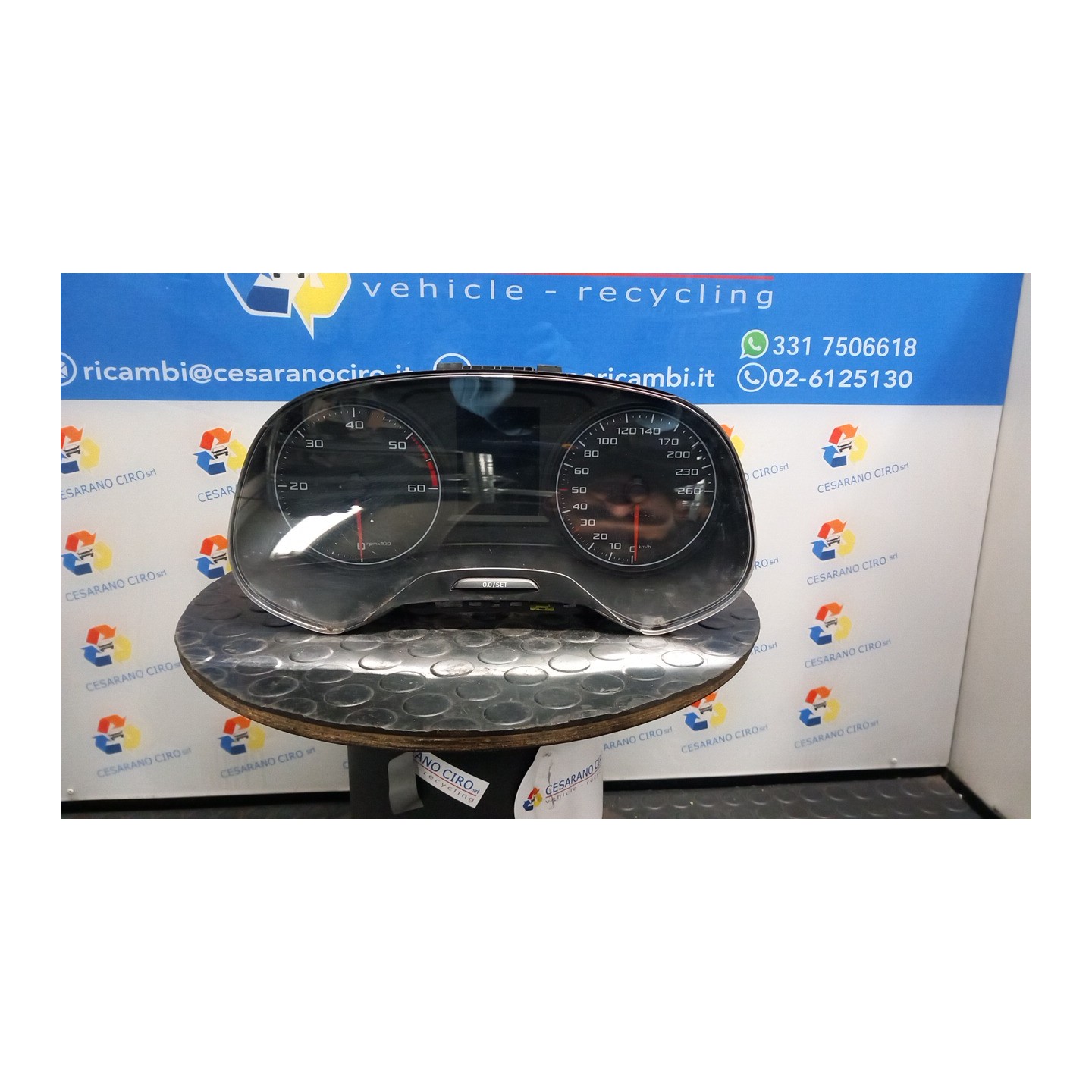QUADRO STRUMENTI COMPL. MY 2015/COLOUR/260 KMH 009 SEAT LEON (10/12-10/17) CRM 5F0920872A