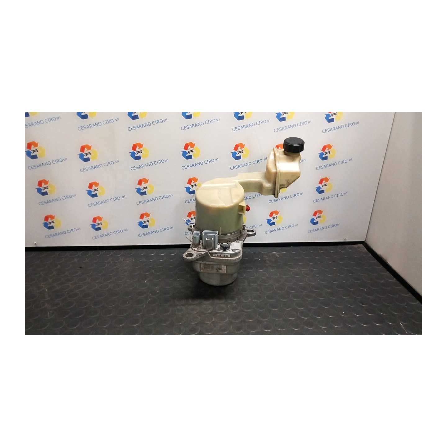 POMPA SERVOSTERZO C/SERBATOIO 100 FORD FUSION (CBK) (09/02-) HHJB 1599173