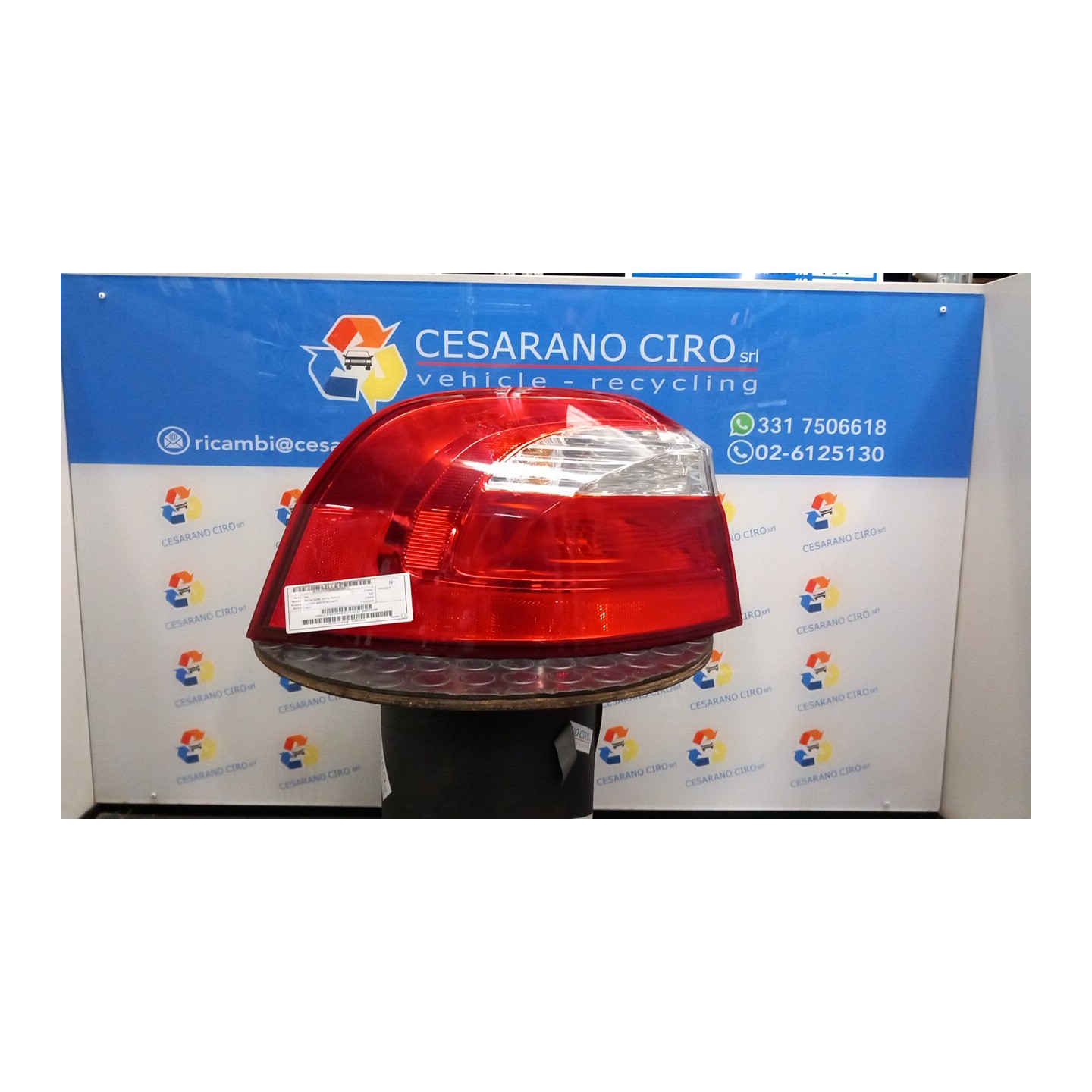 FANALE POST. PARTE EST. LED SX. 010 KIA RIO 3A SERIE (01/15-10/17) G4LA 924011W260