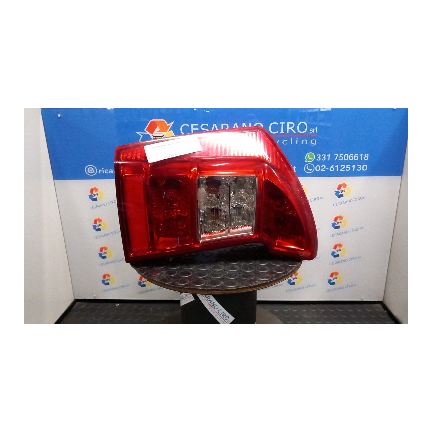 FANALE POST. SX. 049 KIA CARENS 2A SERIE (11/06-) D4EA 924011D010