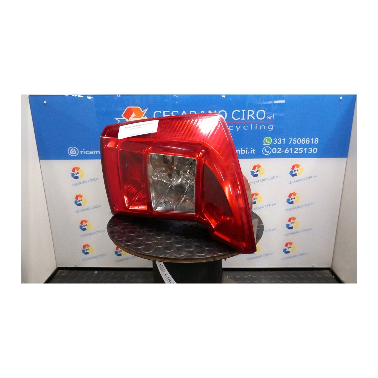 FANALE POST. SX. 049 KIA CARENS 2A SERIE (11/06-) D4EA 924011D010