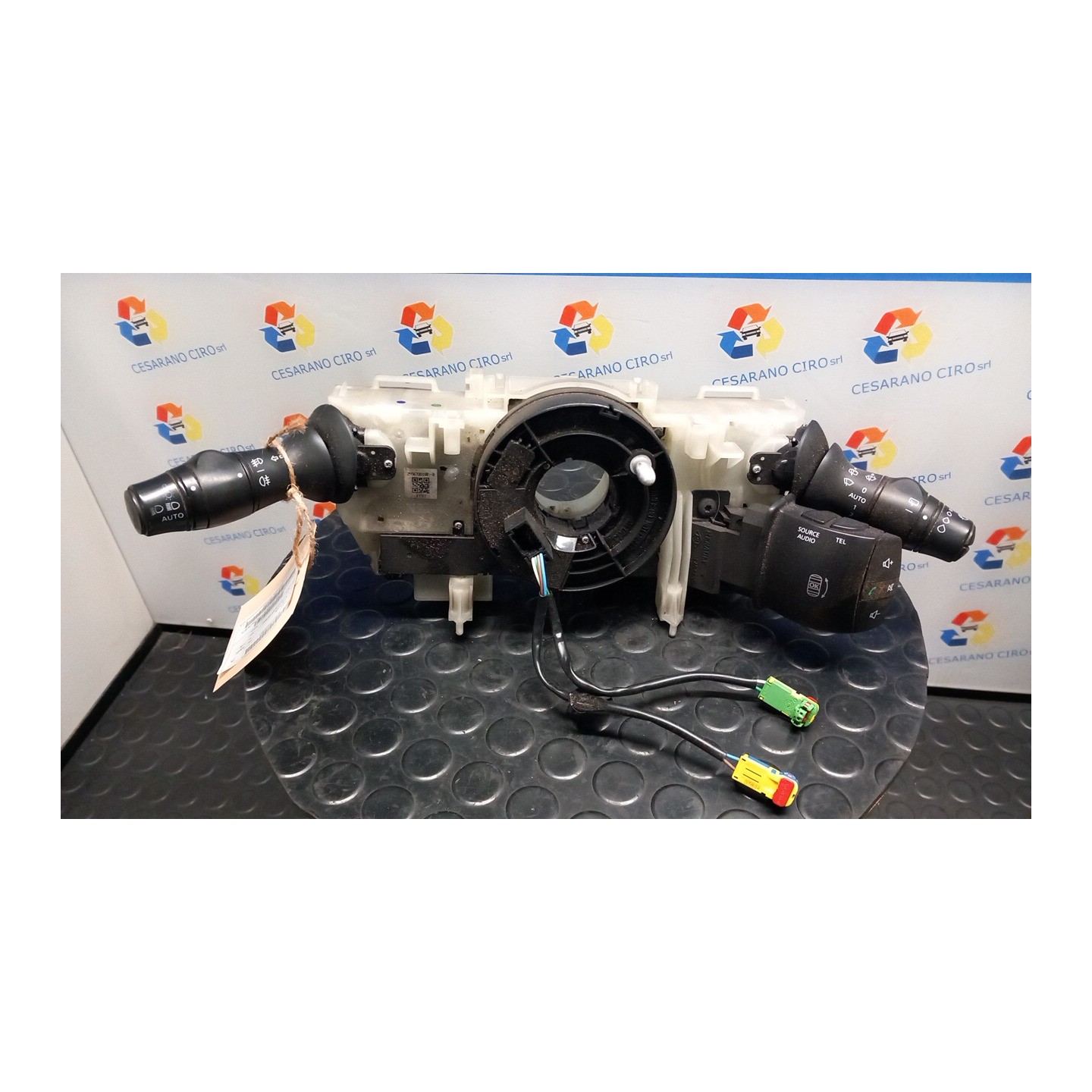 DEVIOGUIDASGANCIO COMPL. C/ATT.TERGI AUT. C/FARI FENDI 074 RENAULT MEGANE 3A SERIE (12/13-12/16) H5FA4 255670017R