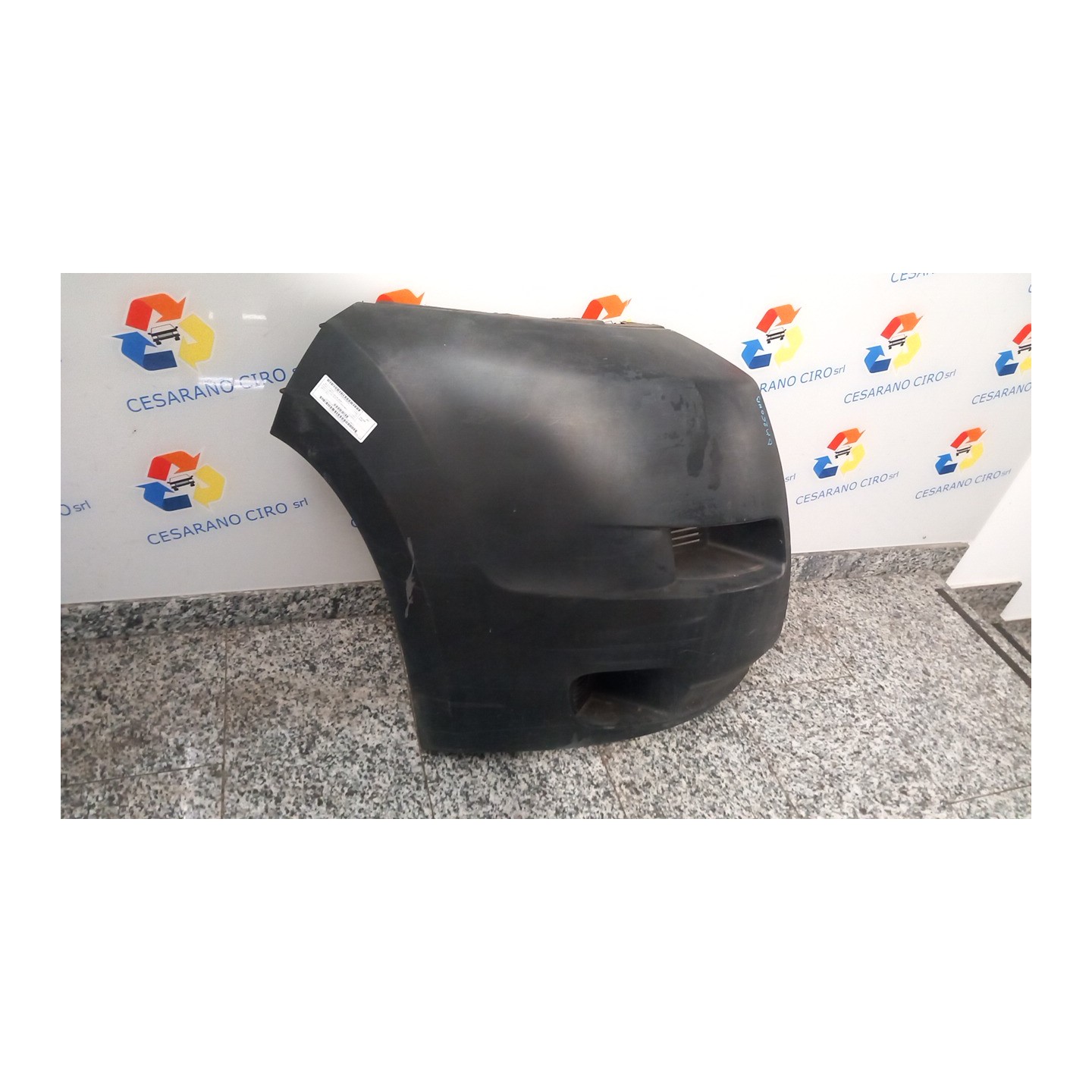PARAURTI ANT. LAT. P/CARICO LEGGERO DX. 104 CITROEN JUMPER FURGONE (06/06-) 4HU 7401FG