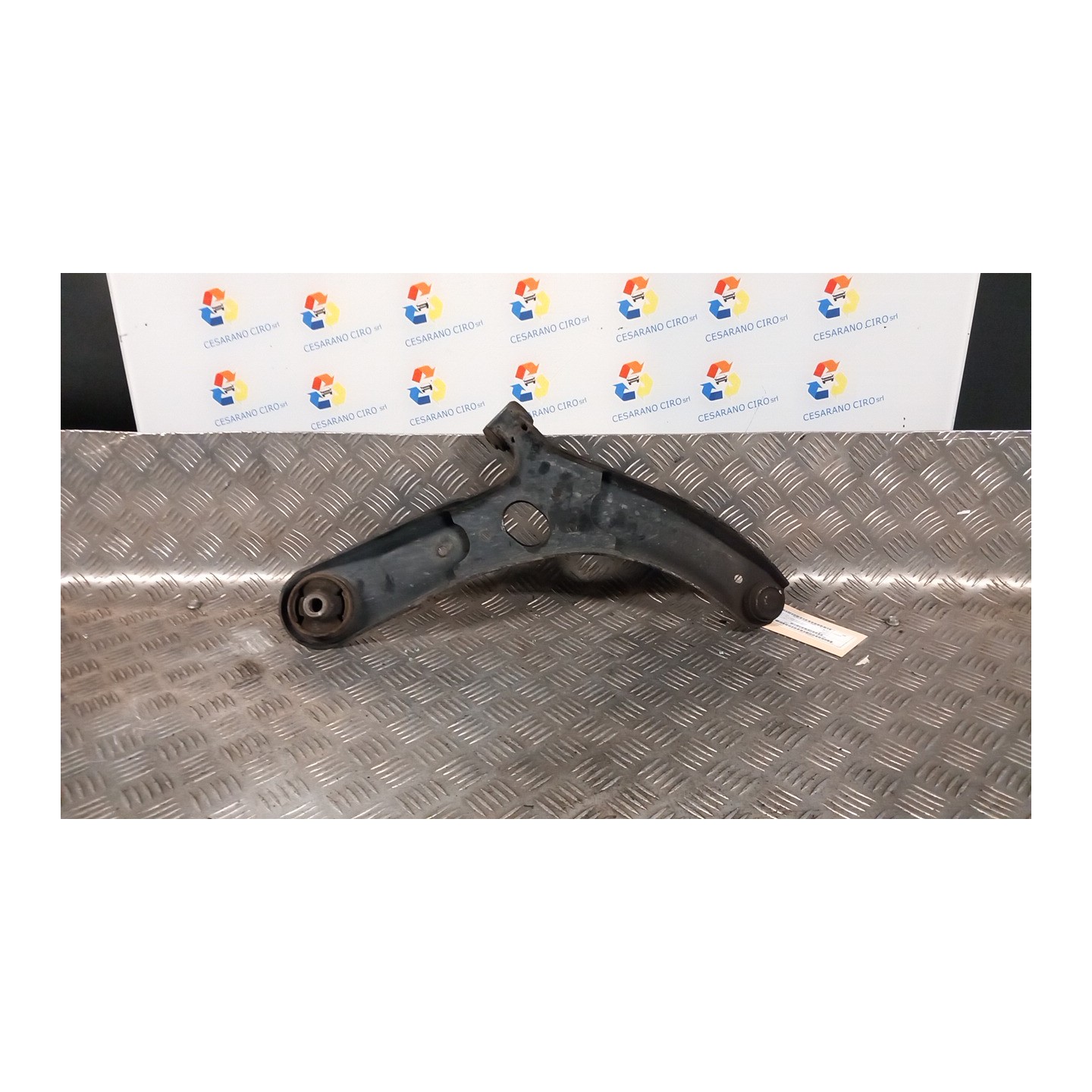 BRACCIO OSCILLANTE SOSP. ANT. SX. 072 KIA RIO 3A SERIE (01/15-10/17) G4LA 545001W000