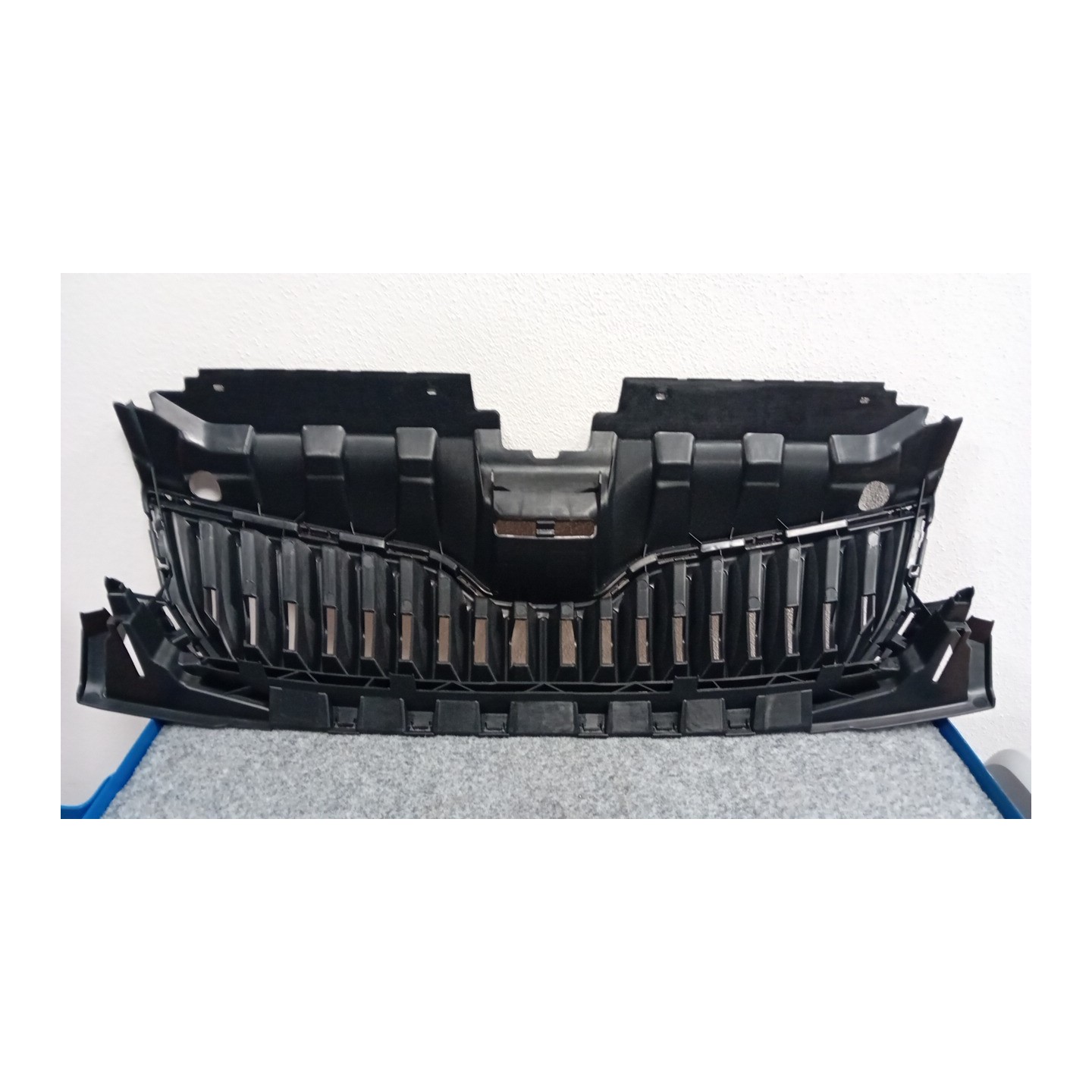 GRIGLIA P/CORNICE GRIGLIA CROMATA 102 SKODA FABIA (NJ) (01/15-04/19)  6V08536539B9