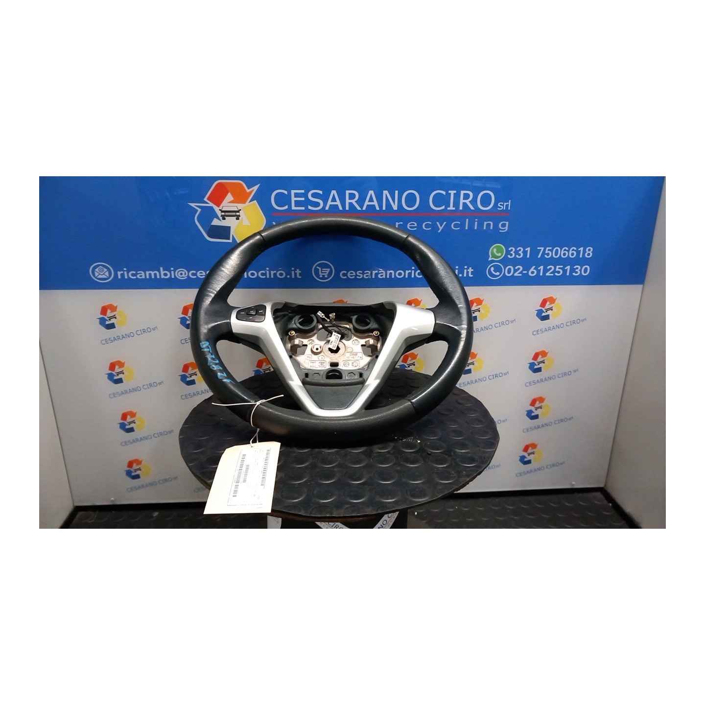 VOLANTE C/COMANDI RADIO 082 FORD FIESTA (CB1) (09/08-10/13) SNJA 1558827