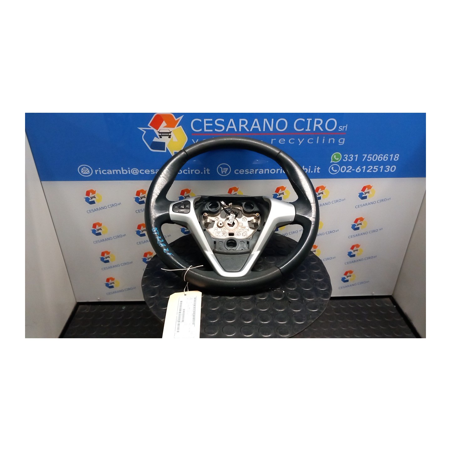 VOLANTE C/COMANDI RADIO 082 FORD FIESTA (CB1) (09/08-10/13) SNJA 1558827