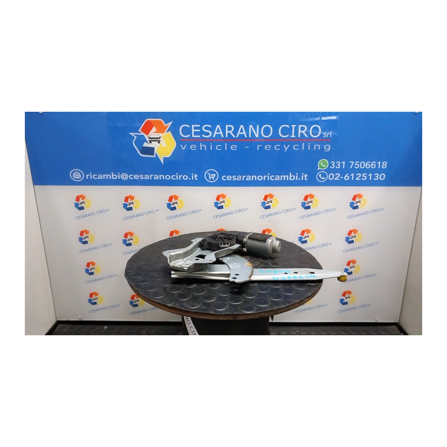 ALZACRISTALLO ELETTR. PORTA POST. C/MOTORINO SX. 119 NISSAN NOTE (E11E) (02/06-09/13) CR14 827019U000