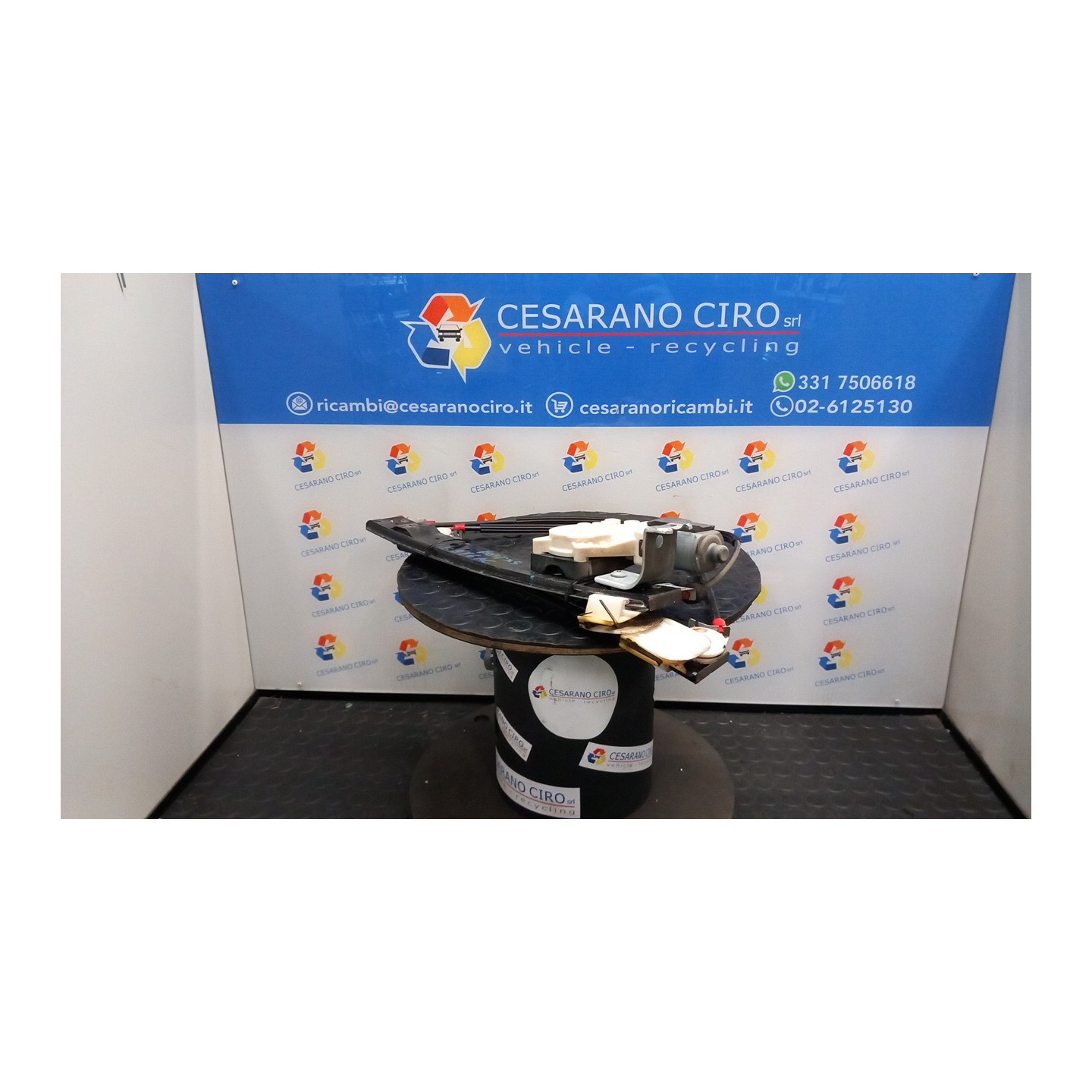 ALZACRISTALLO ELETTR. PORTA POST. SX. 004 FORD S-MAX (CA1) (05/06-03/10) AZWA 1803934