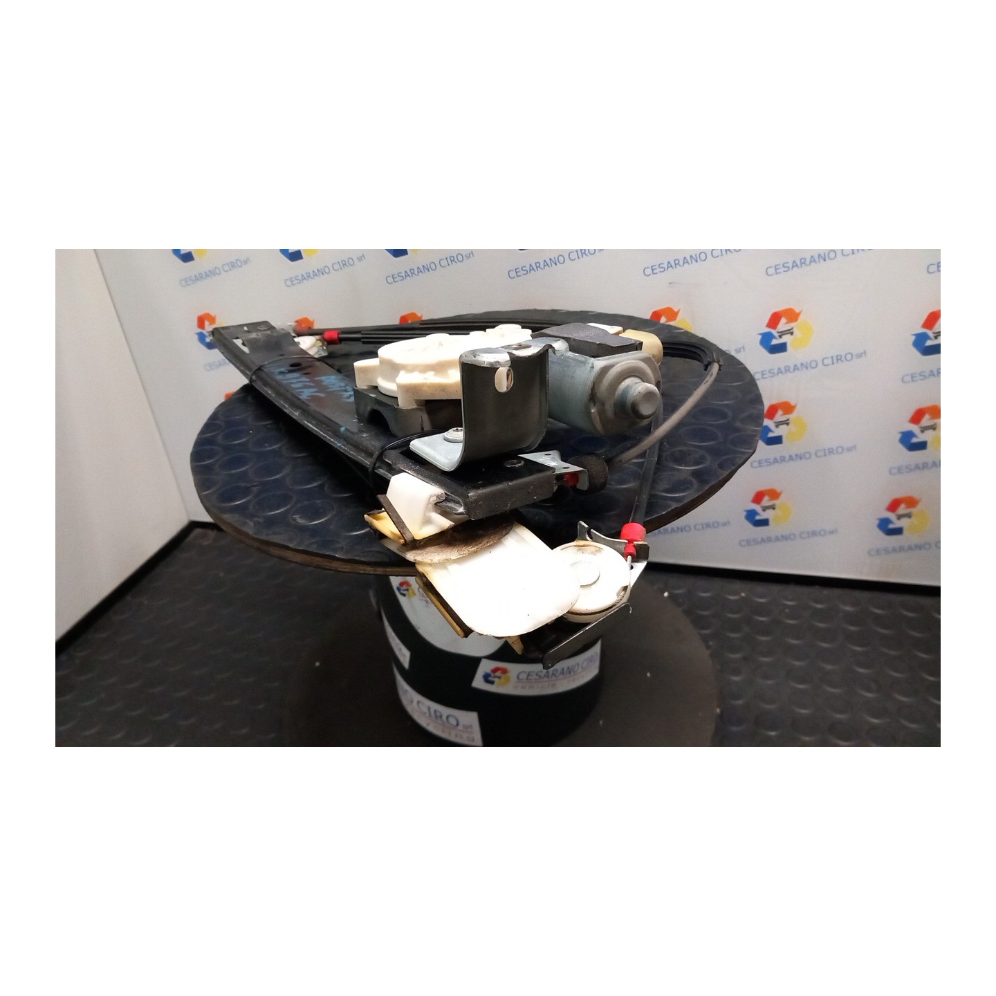 ALZACRISTALLO ELETTR. PORTA POST. SX. 004 FORD S-MAX (CA1) (05/06-03/10) AZWA 1803934