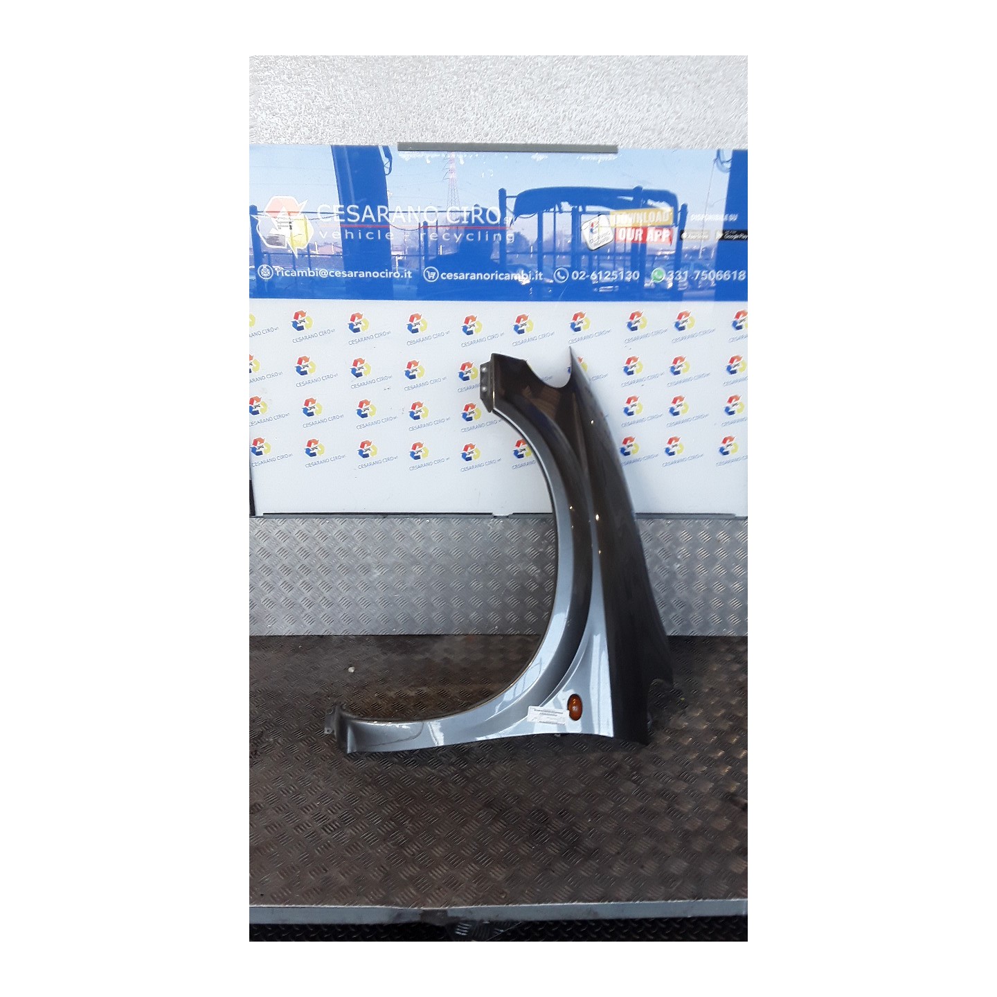 PARAFANGO ANT. SX. 120 CHRYSLER VOYAGER/GRAND VOYAGER (04/04-1 25L K05018445AA