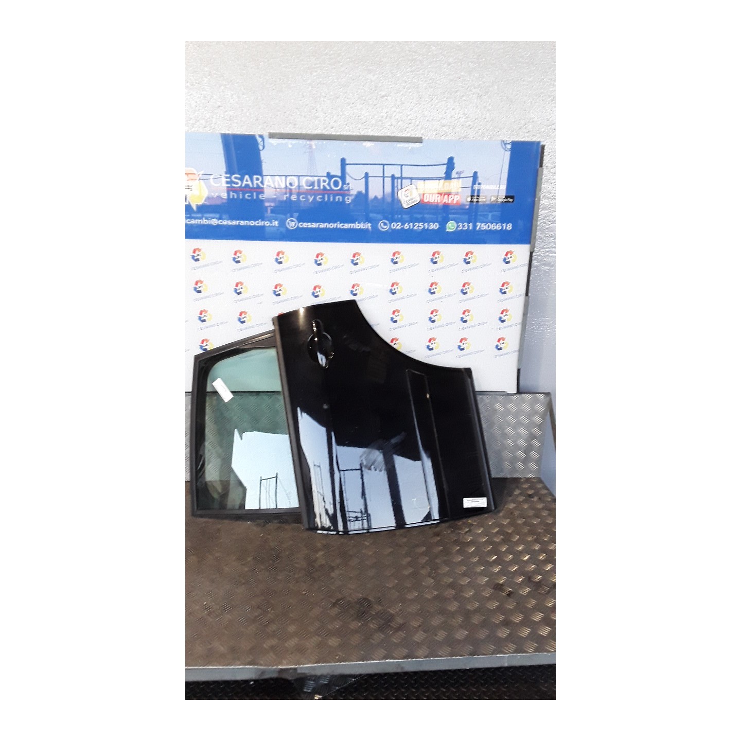 PORTA POST. SX. 153 AUDI A2 (8Z) (06/00-02/06) AUA 8Z0833051