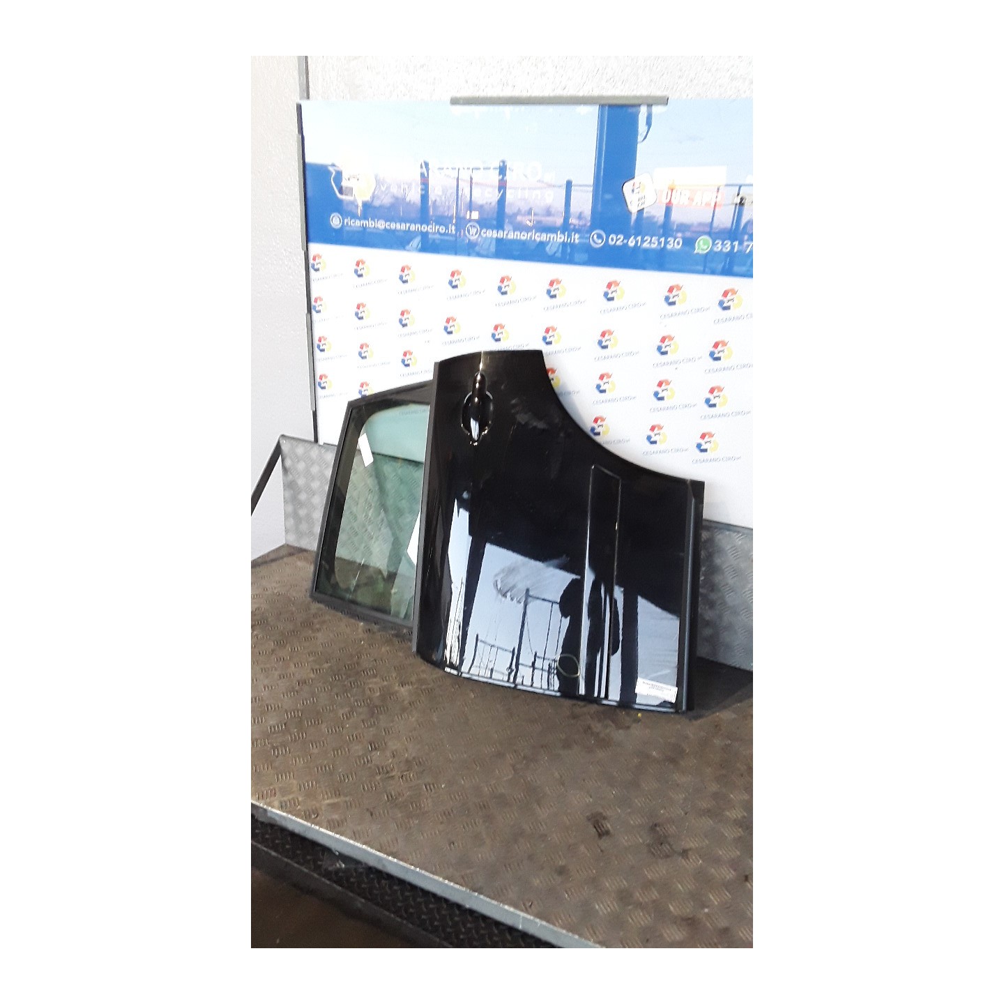 PORTA POST. SX. 153 AUDI A2 (8Z) (06/00-02/06) AUA 8Z0833051