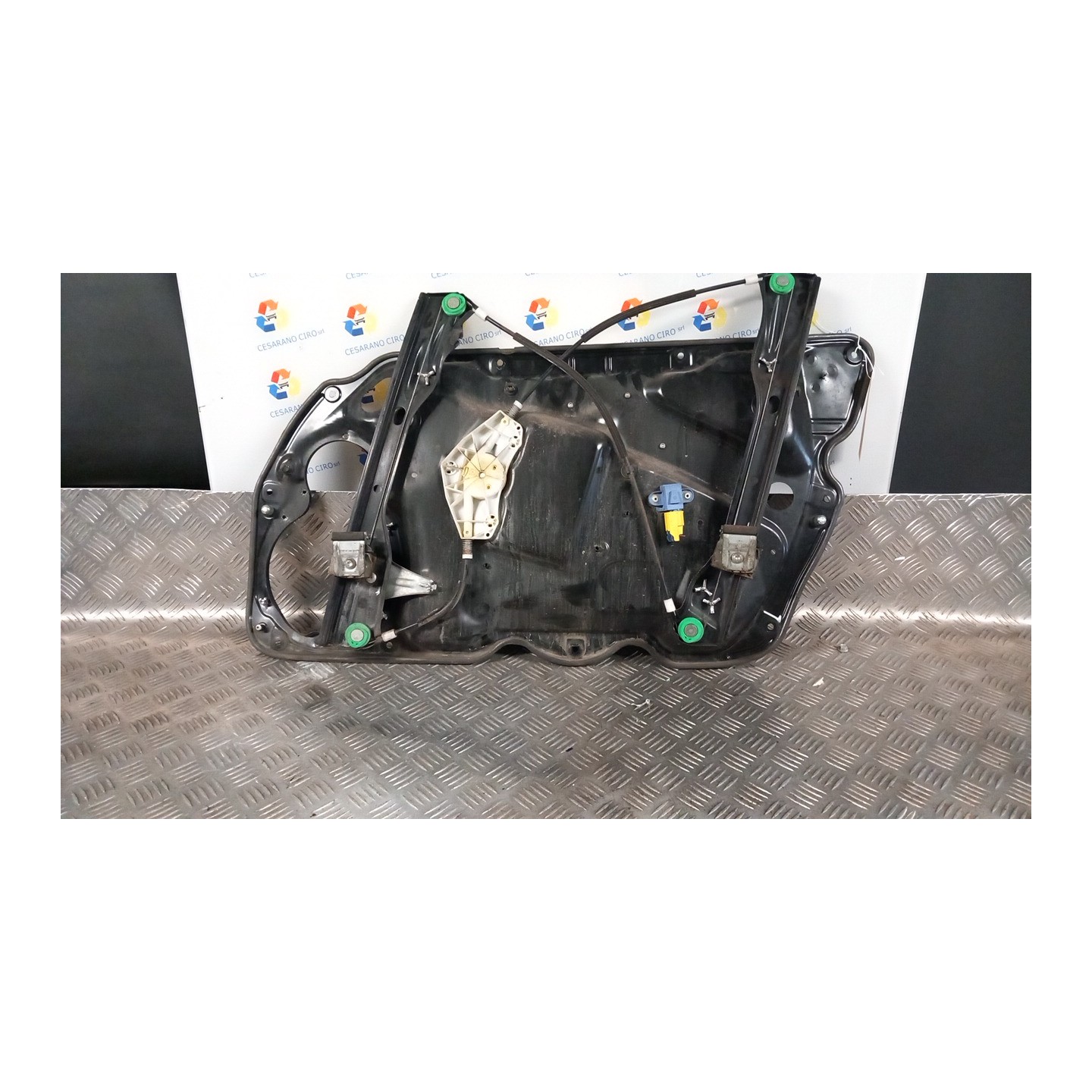 ALZACRISTALLO ELETTR. PORTA ANT. SX. 177 VOLKSWAGEN PASSAT (3C) (02/05-12/10) BKP 3C1837461L