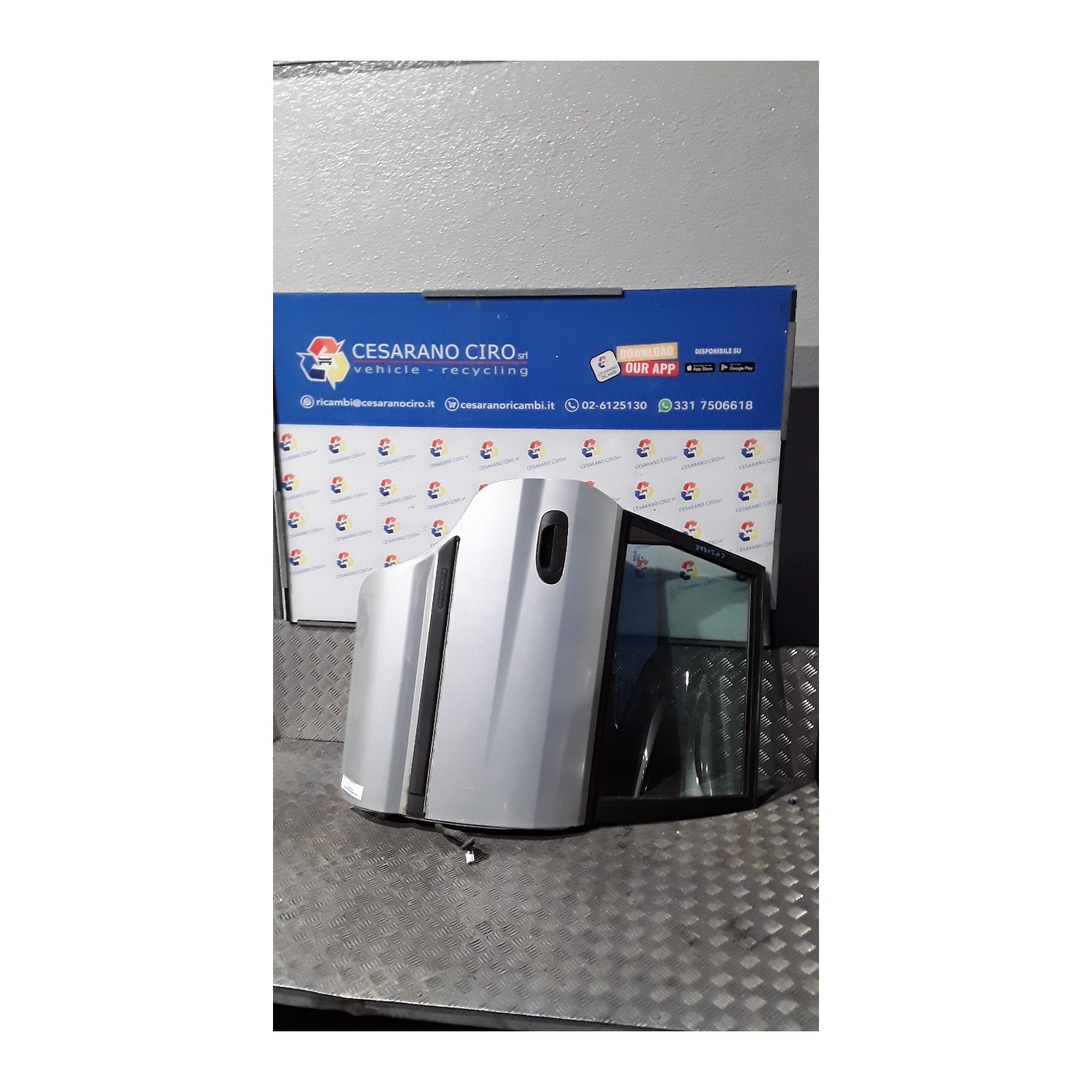 PORTA POST. DX. 186 MITSUBISHI SPACE STAR (09/98-06/07) 4G18 MR954412