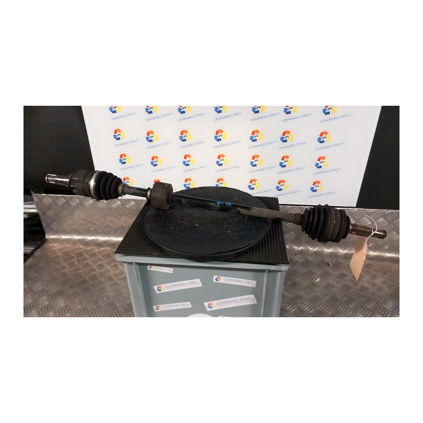 SEMIALBERO ANT. COMPL. 02-  C/ABS DX. 043 TOYOTA YARIS (10/01-11/05)     (FRP) 2SZFE 434100D080