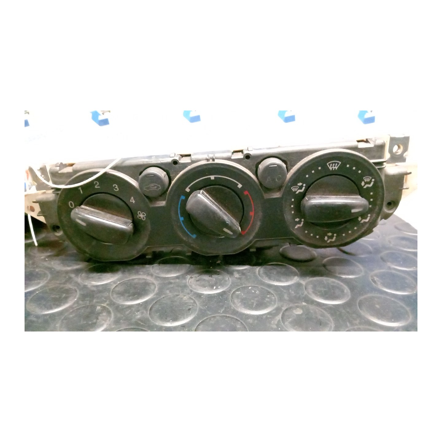 BLOCCO COMANDO CLIMATIZZAZIONE 038 FORD FOCUS (CAP) (11/04-06/08) G8DA 1374830