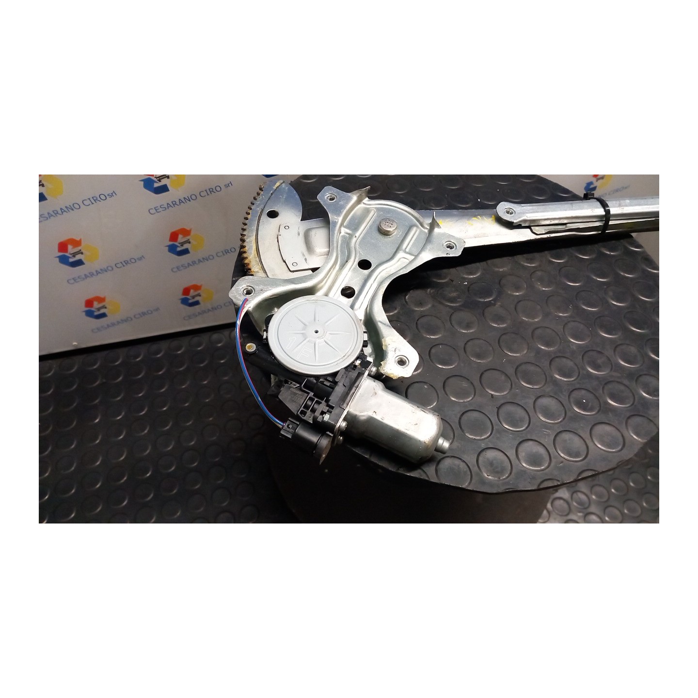 ALZACRISTALLO ELETTR. PORTA ANT. SX. 128 DAIHATSU CUORE (09/07-) 1KR 69802B2090