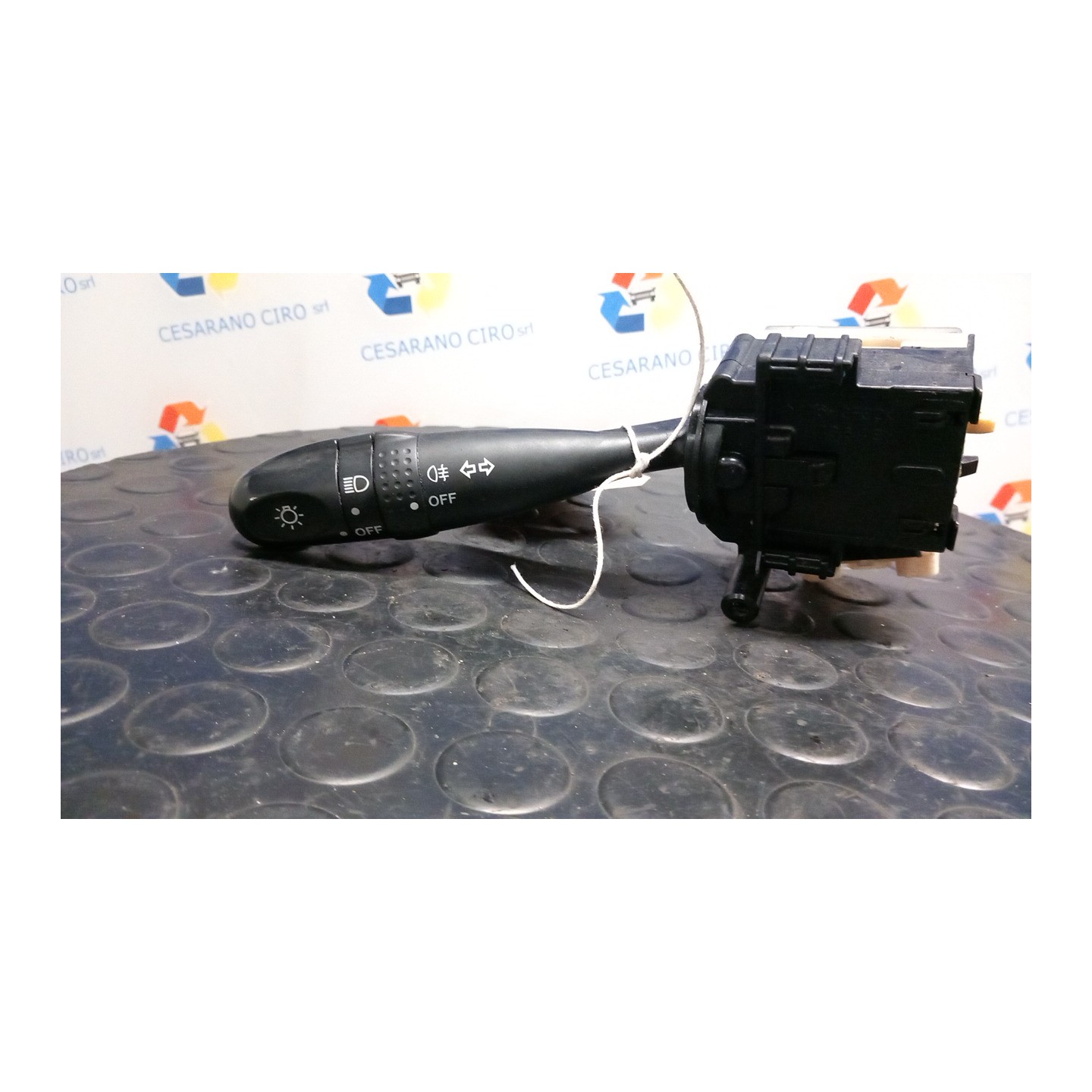 INTERRUTTORE BLOCCO COMANDO LUCI 136 TOYOTA COROLLA VERSO (01/02-03/04) 3ZZFE 8414013010