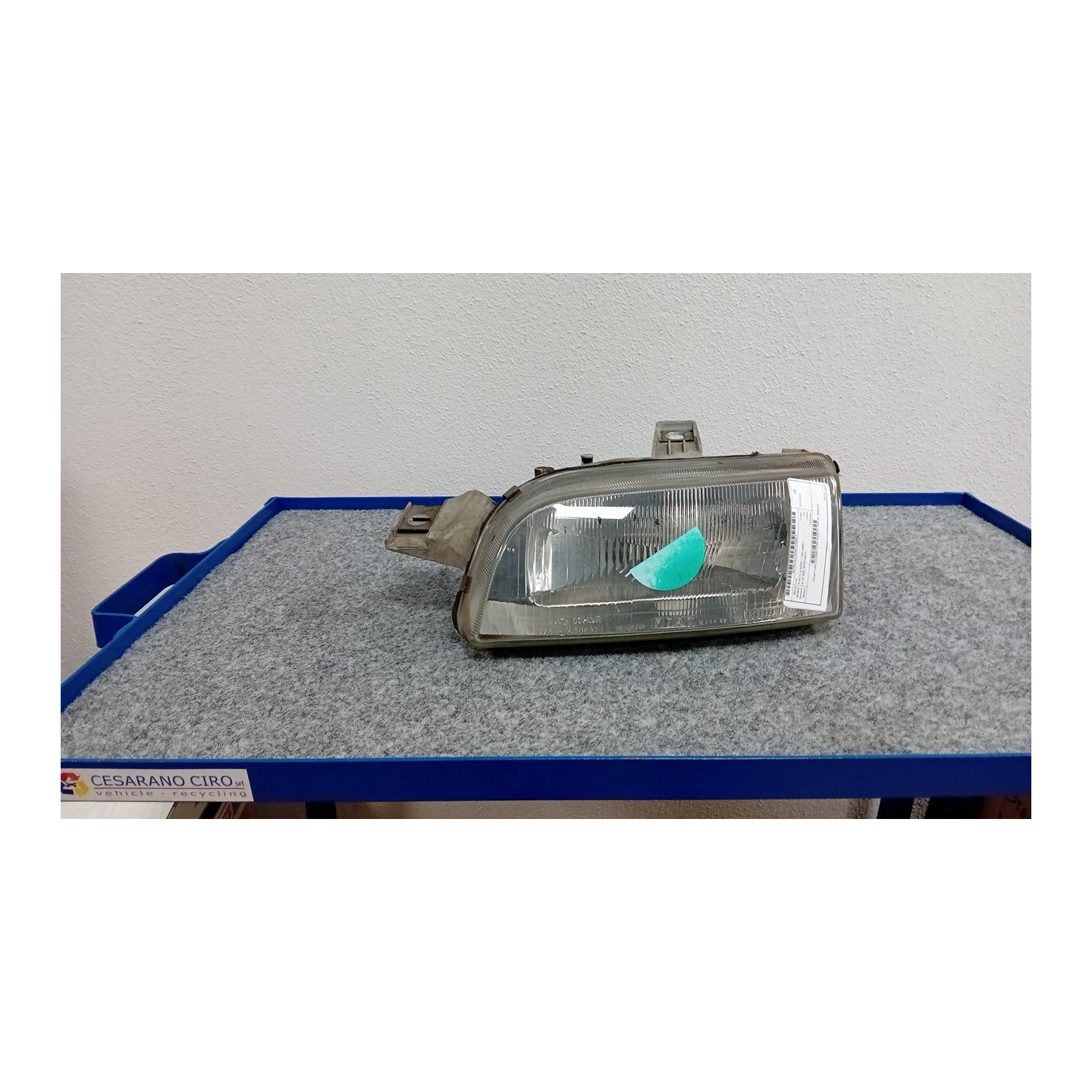PROIETTORE C/CORRETTORE ASSETTO FARI SX. 013 FIAT PUNTO 1A SERIE (11/93-10/99)  46481414