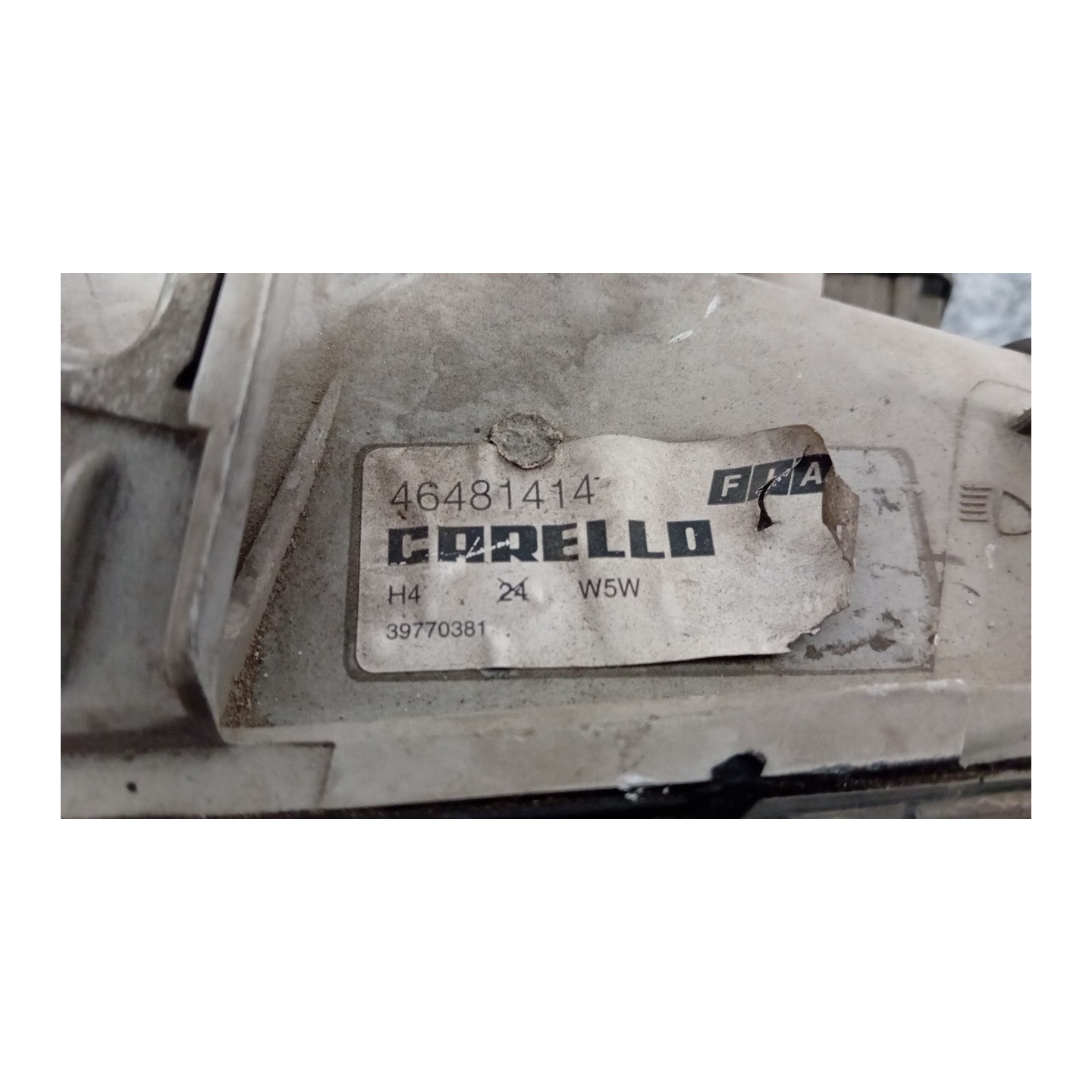 PROIETTORE C/CORRETTORE ASSETTO FARI SX. 013 FIAT PUNTO 1A SERIE (11/93-10/99)  46481414