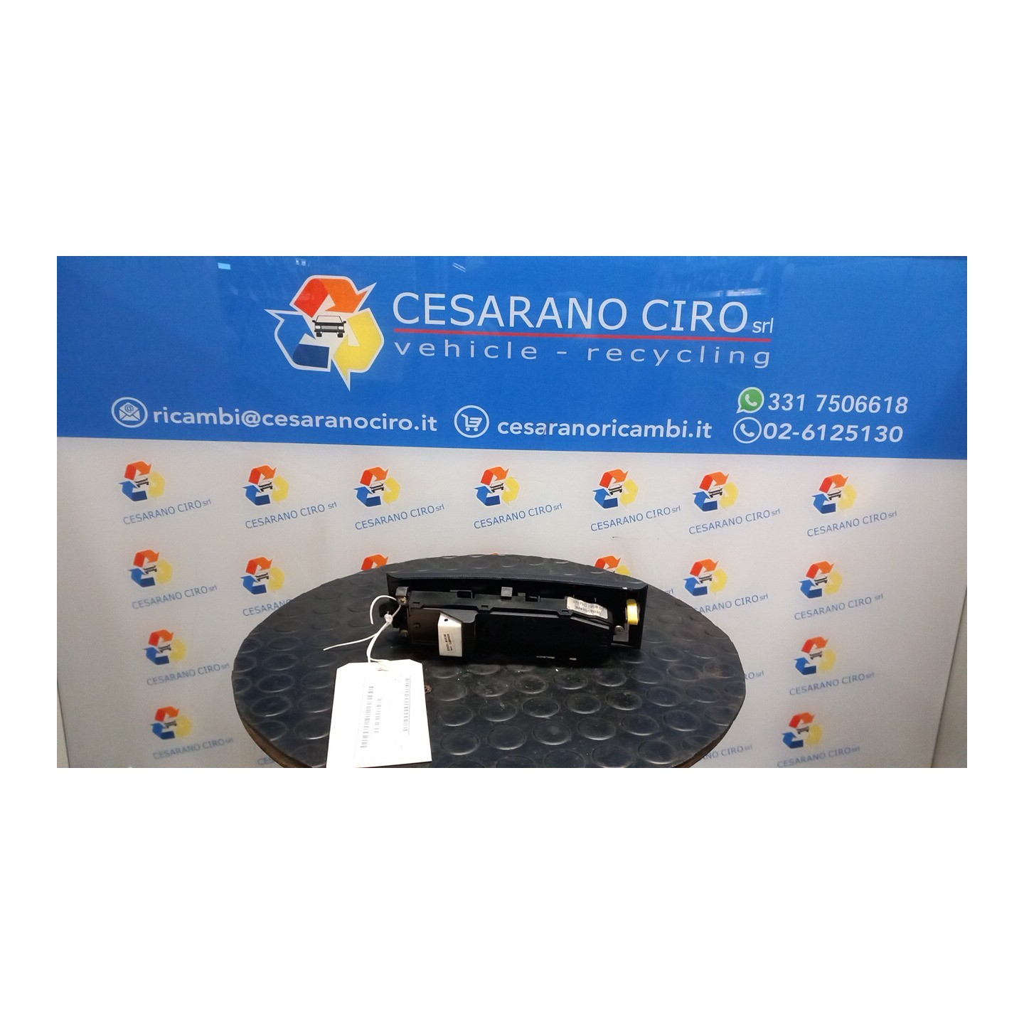 BLOCCO COMANDI ALZACRISTALLI SOL 082 TOYOTA COROLLA VERSO (03/04-12/09) 2ADFTV 848200F030