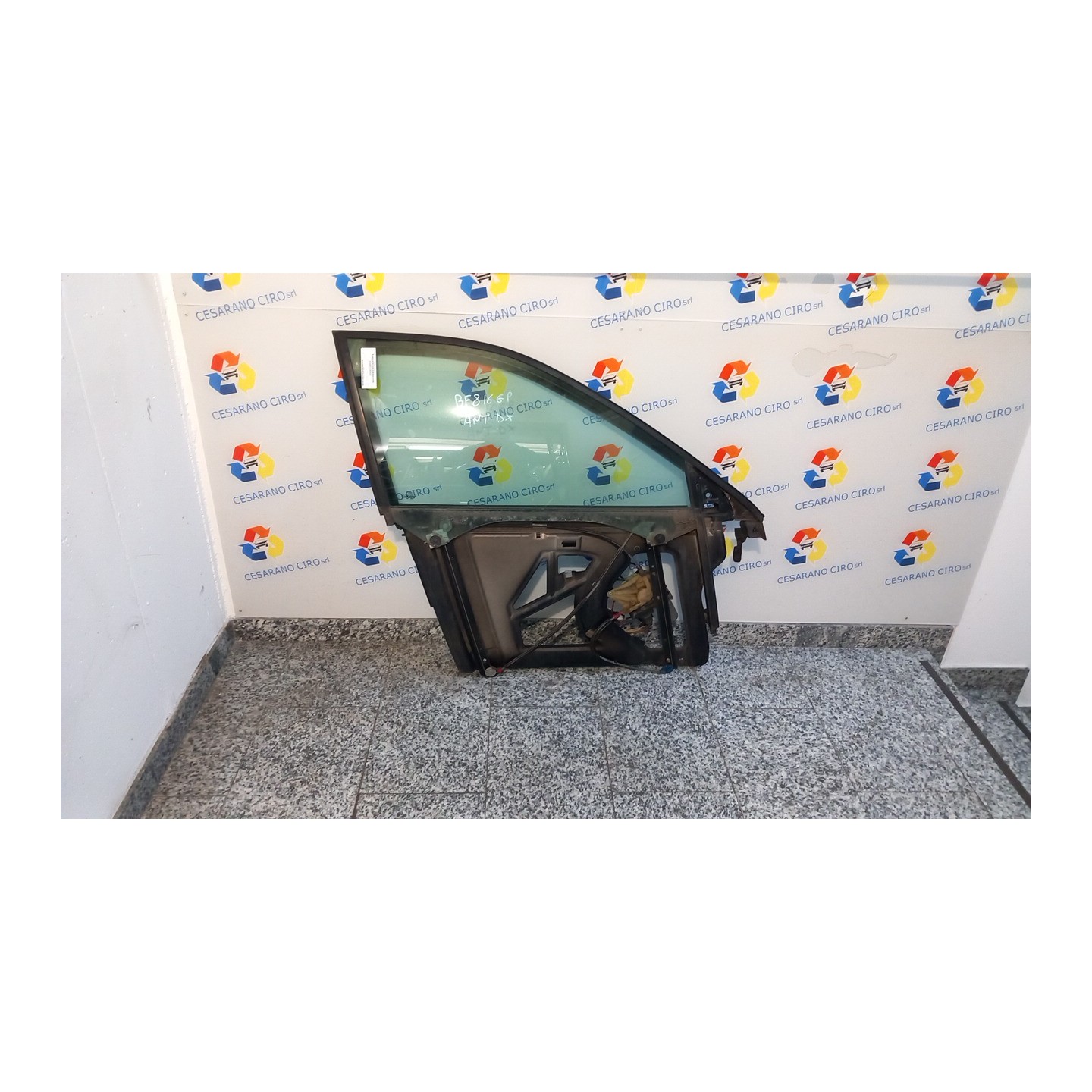 ALZACRISTALLO ELETTR. PORTA ANT. DX. 080 AUDI A3 (8L) (08/96-12/01) AKL 8L4837462
