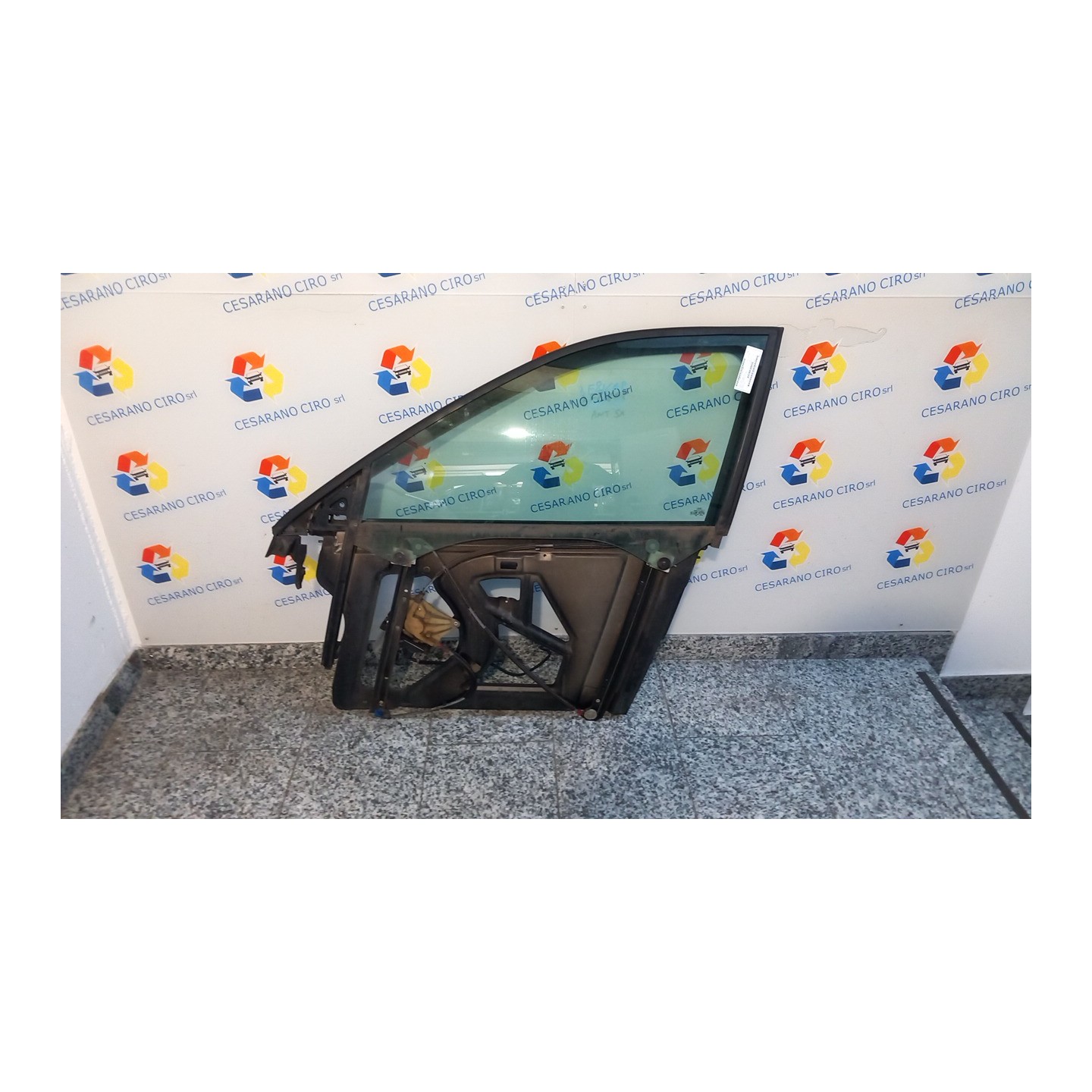 ALZACRISTALLO ELETTR. PORTA ANT. SX. 081 AUDI A3 (8L) (08/96-12/01) AKL 8L4837461
