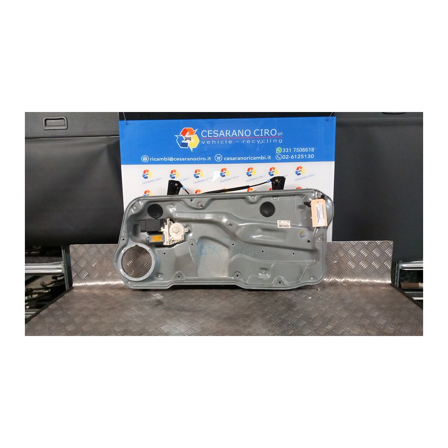 ALZACRISTALLO ELETTR. PORTA ANT. DX. 057 VOLKSWAGEN GOLF (1J) (09/97-03/06) ASZ 1J3837462H