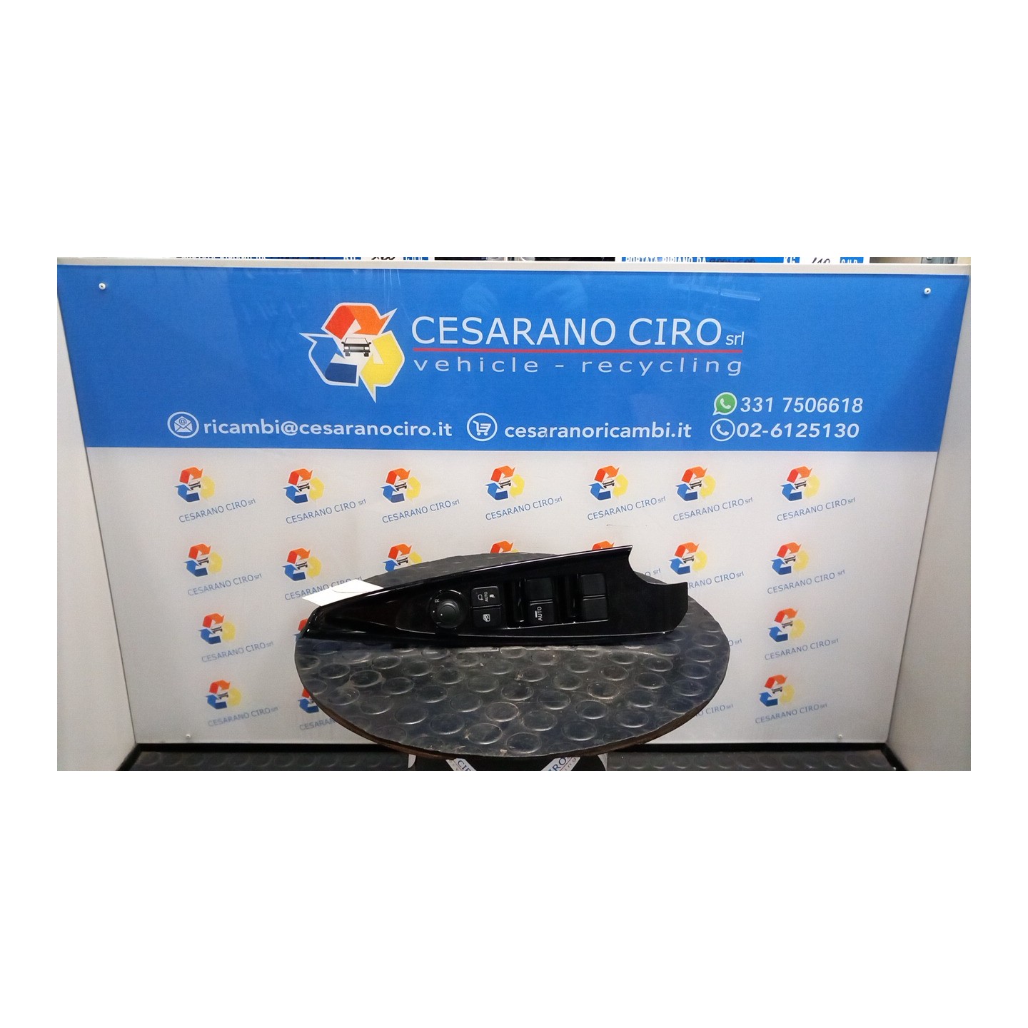 BLOCCO COMANDI ALZACRISTALLI E RETROVISORI EST. 031 MAZDA MAZDA 2 3A SERIE (12/19-) P5 DG3T66350