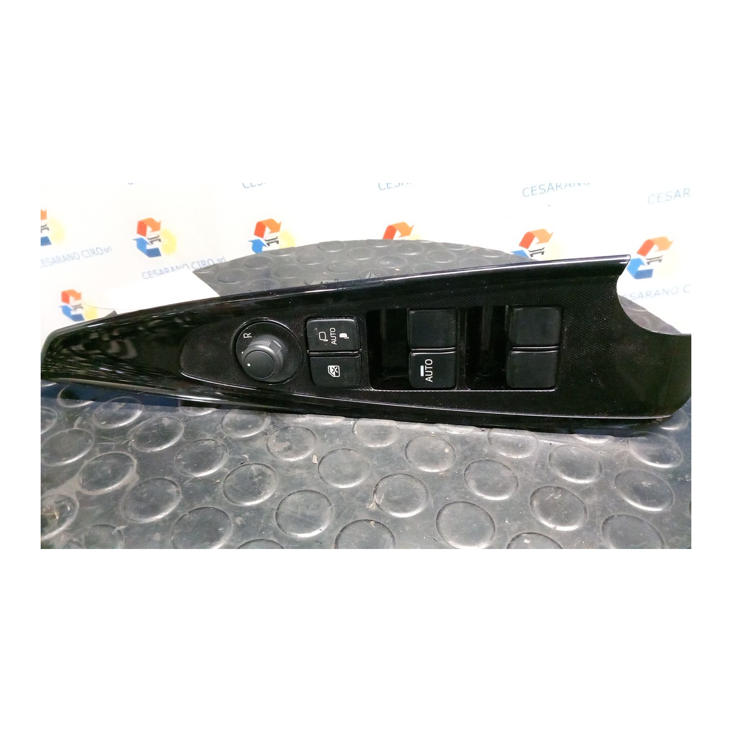 BLOCCO COMANDI ALZACRISTALLI E RETROVISORI EST. 031 MAZDA MAZDA 2 3A SERIE (12/19-) P5 DG3T66350