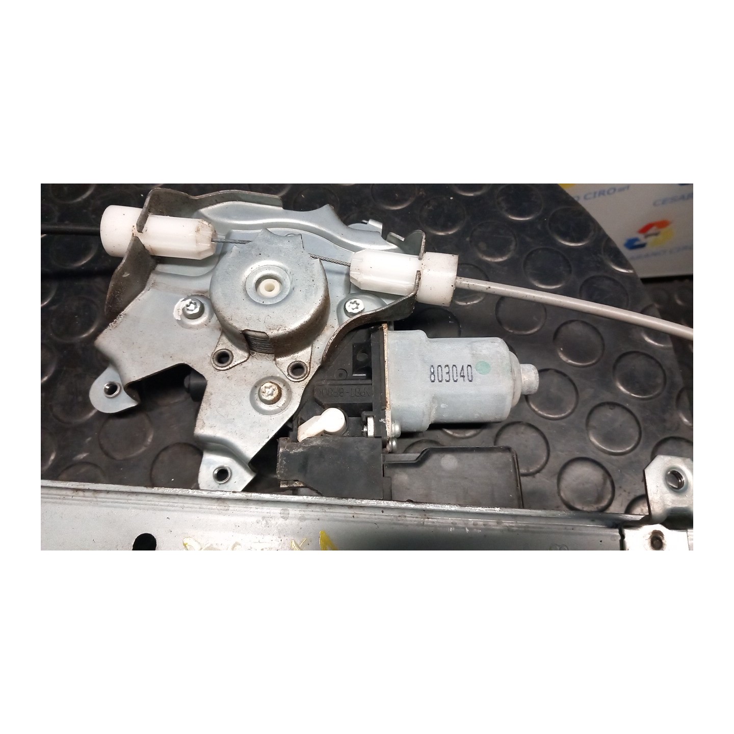 ALZACRISTALLO ELETTR. PORTA POST. SX. 115 RENAULT KOLEOS (05/08-) M9RG8 82721JY00A