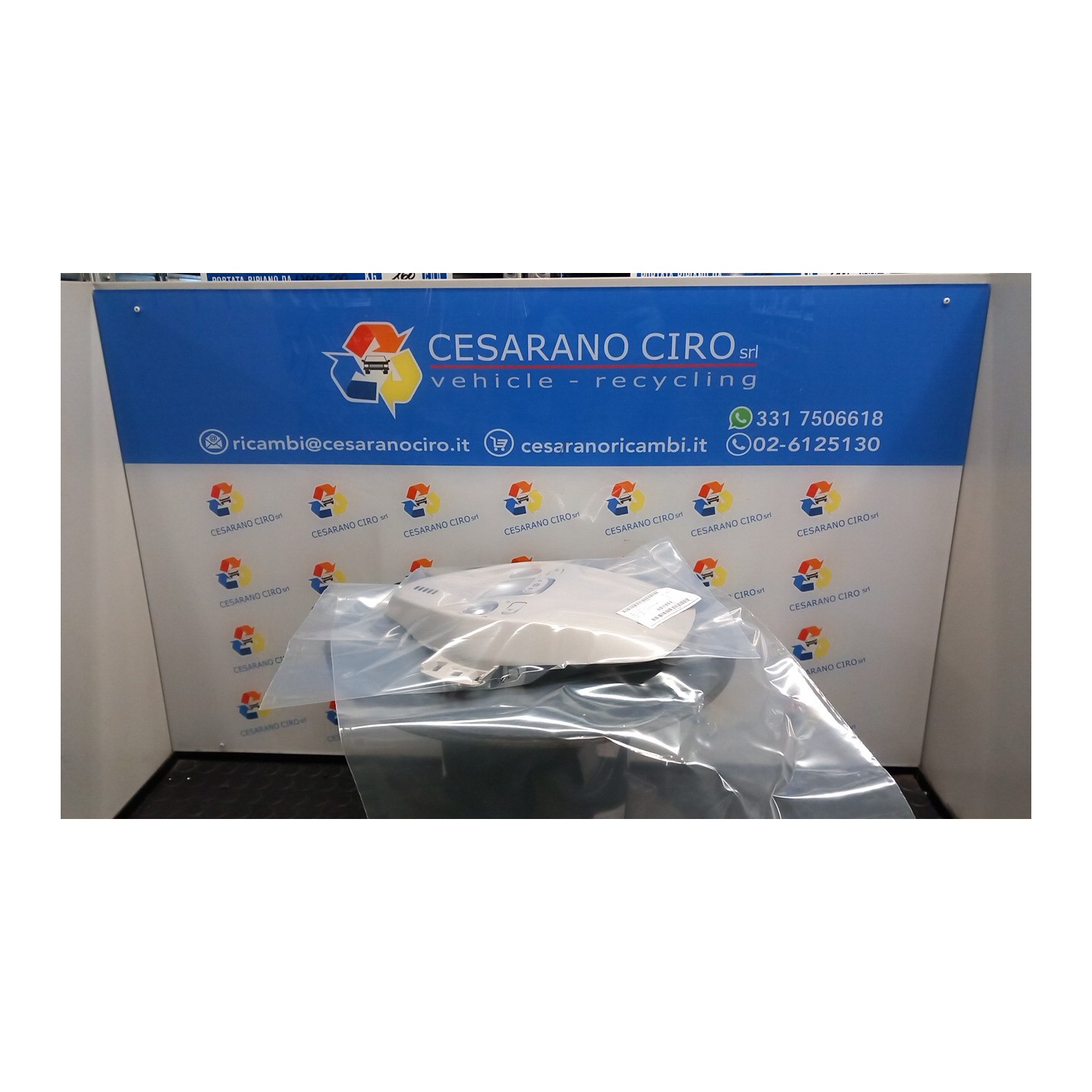 LUCE CORTESIA ANT. TETTO 087 CITROEN GRAND C4 PICASSO (07/13-07/16 HN02 6362AS