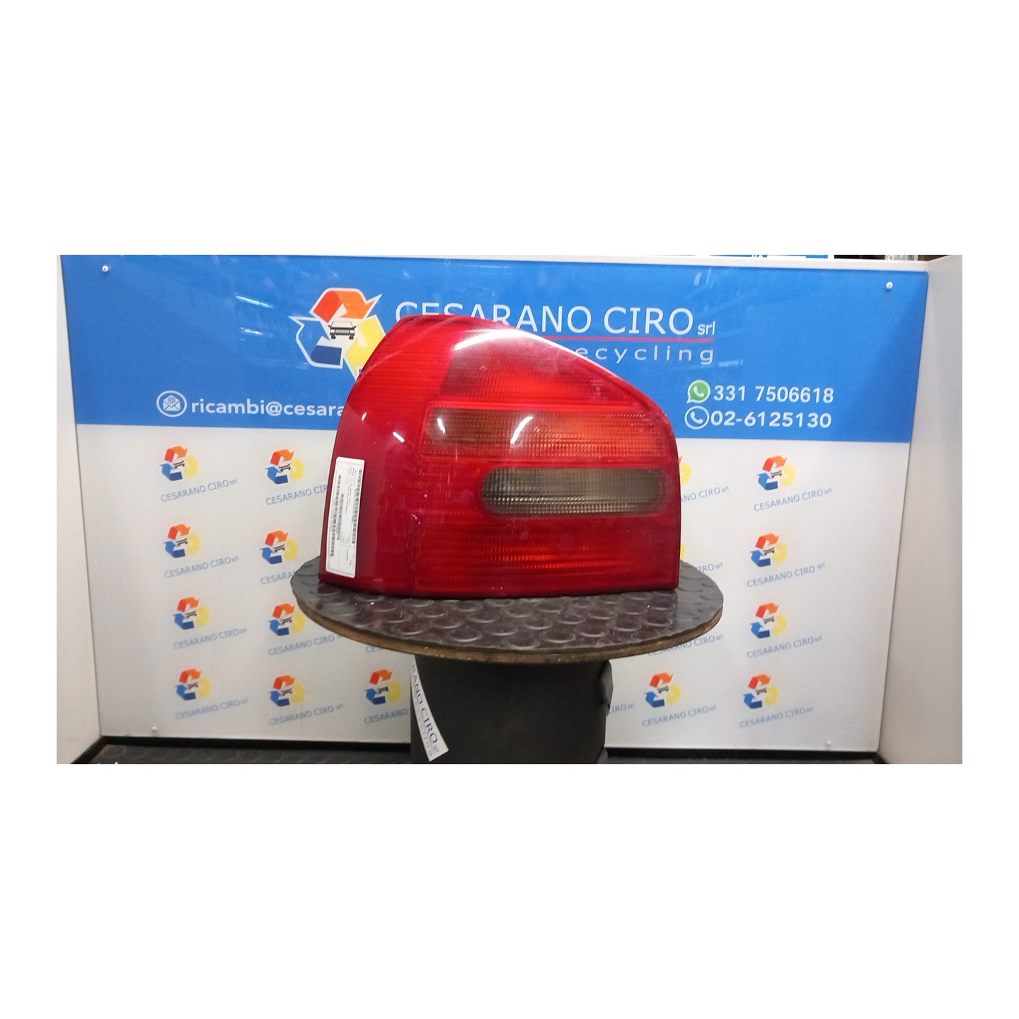 FANALE POST. SX. 052 AUDI A3 (8L) (08/96-12/01) AEH 8L0945095A