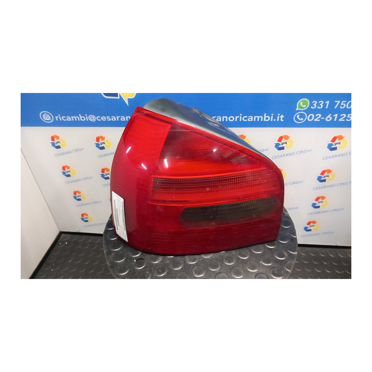 FANALE POST. SX. 052 AUDI A3 (8L) (08/96-12/01) AEH 8L0945095A