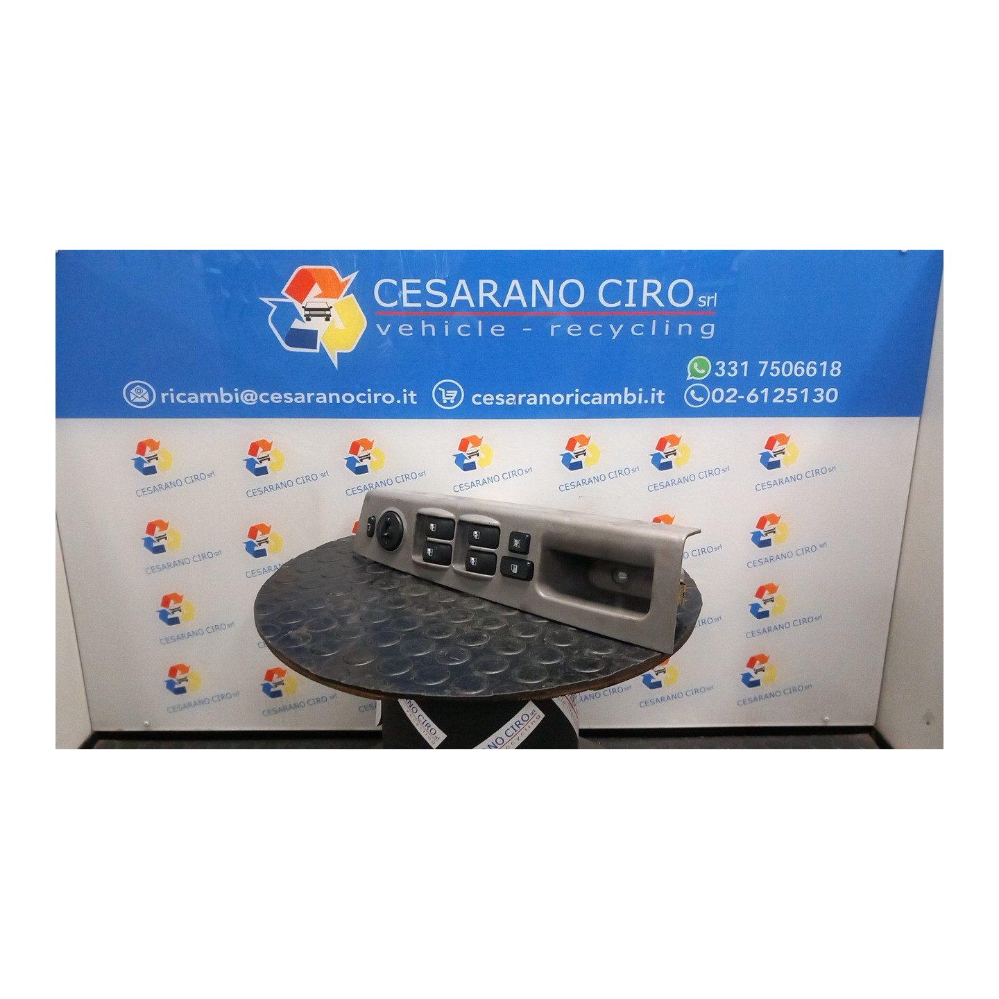 BLOCCO COMANDI ALZACRISTALLI 068 KIA SORENTO 1A SERIE (07/02-12/06 D4CB 935703E350CY