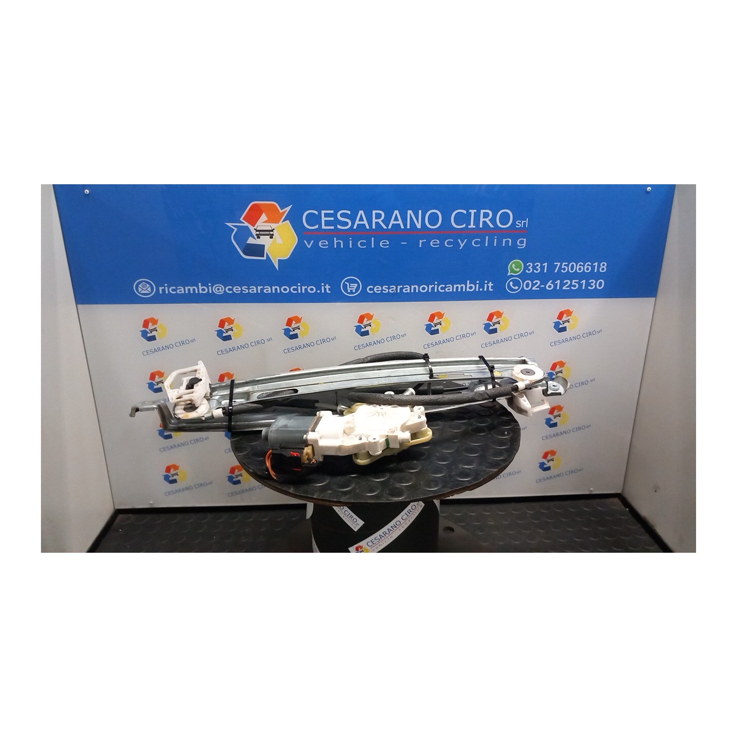 ALZACRISTALLO ELETTR. PORTA ANT. SX. 010 JEEP COMPASS (MK) (03/11-05/15) 651925 K68002897AA