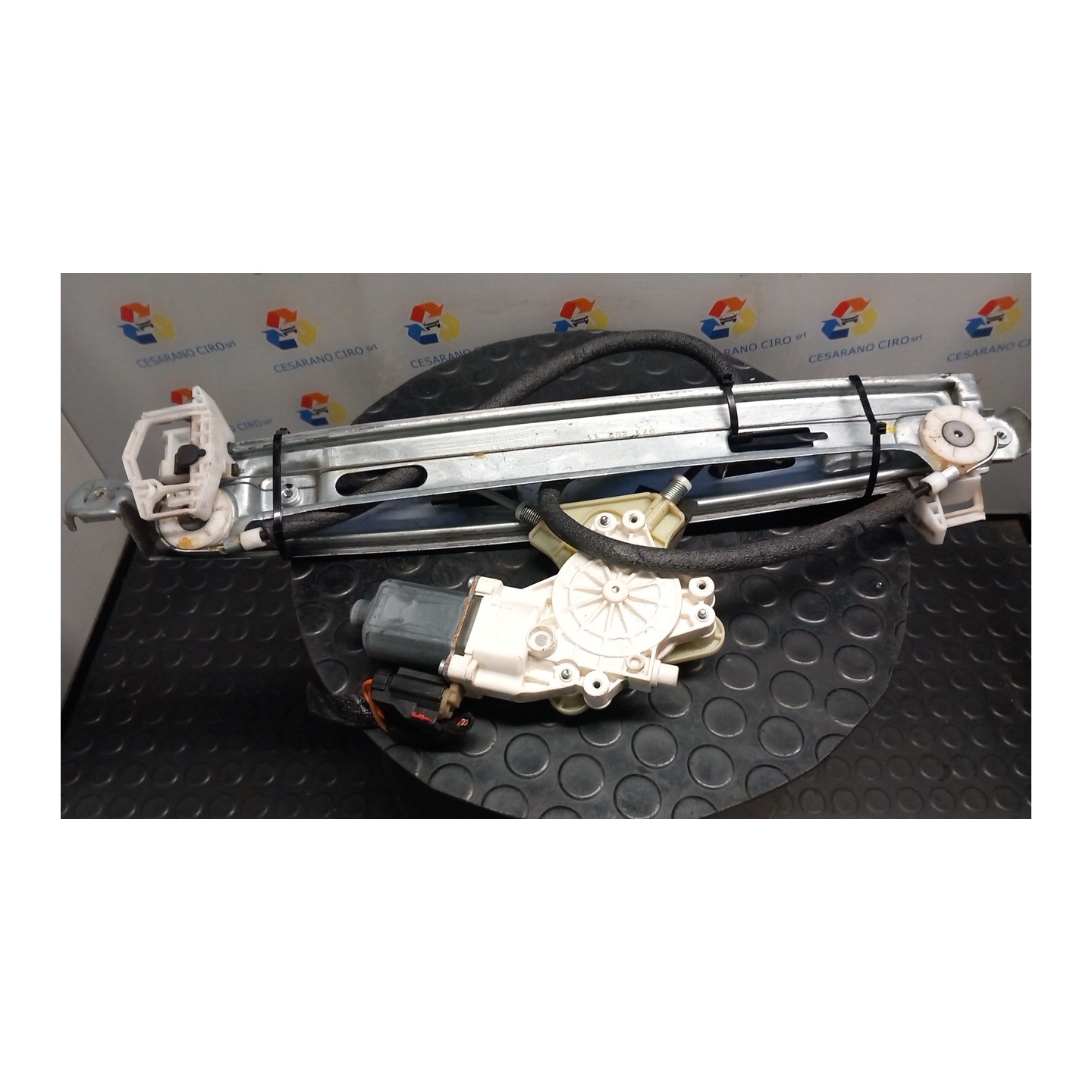 ALZACRISTALLO ELETTR. PORTA ANT. SX. 010 JEEP COMPASS (MK) (03/11-05/15) 651925 K68002897AA